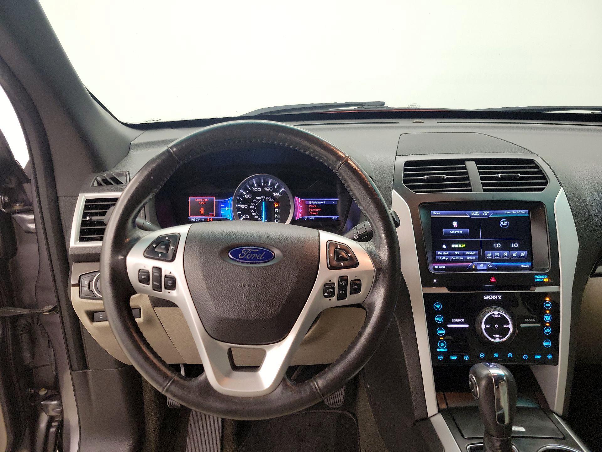 Thumbnail: 2013 Ford Explorer - 10