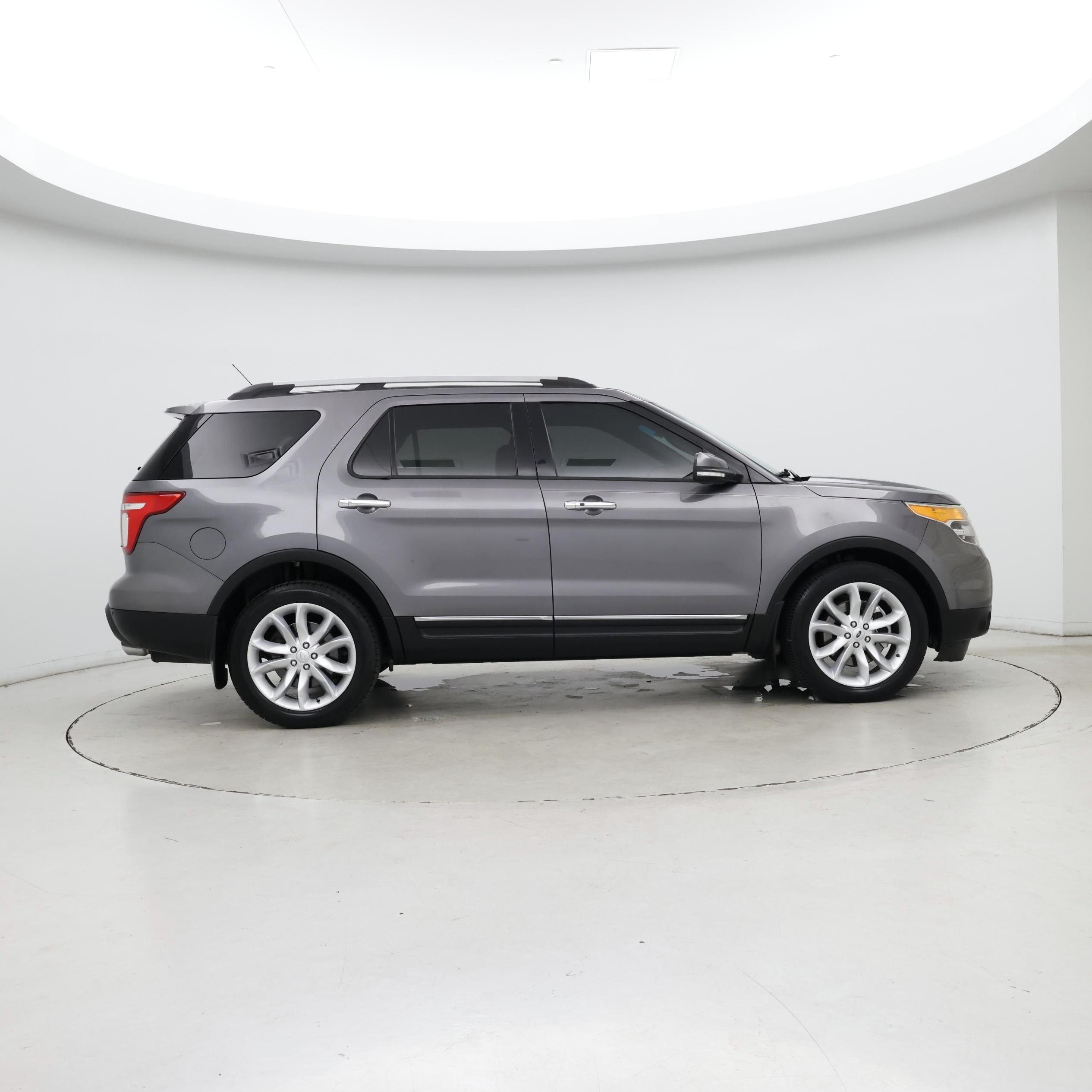 Thumbnail: 2013 Ford Explorer - 7