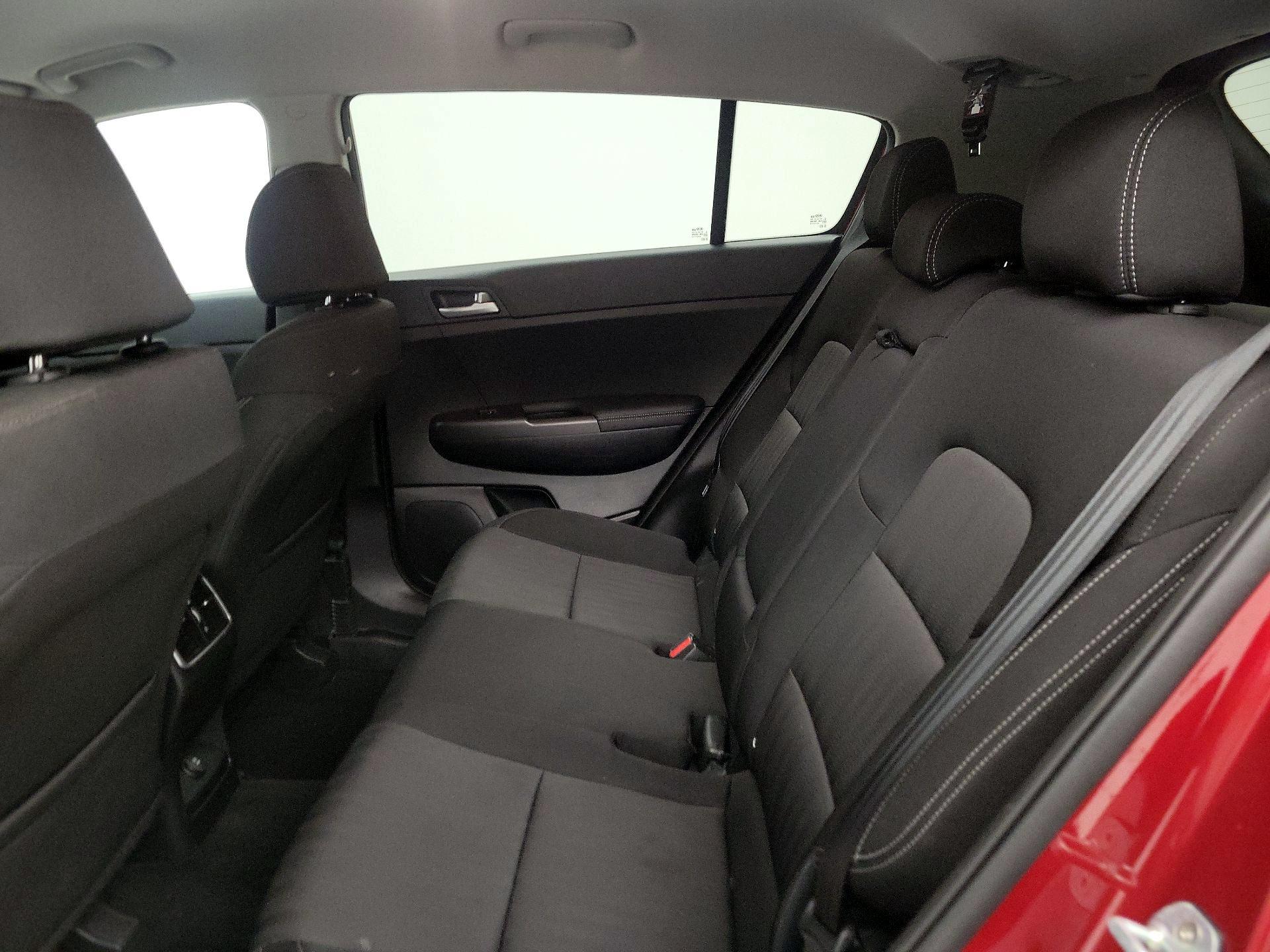 Thumbnail: 2020 Kia Sportage - 18