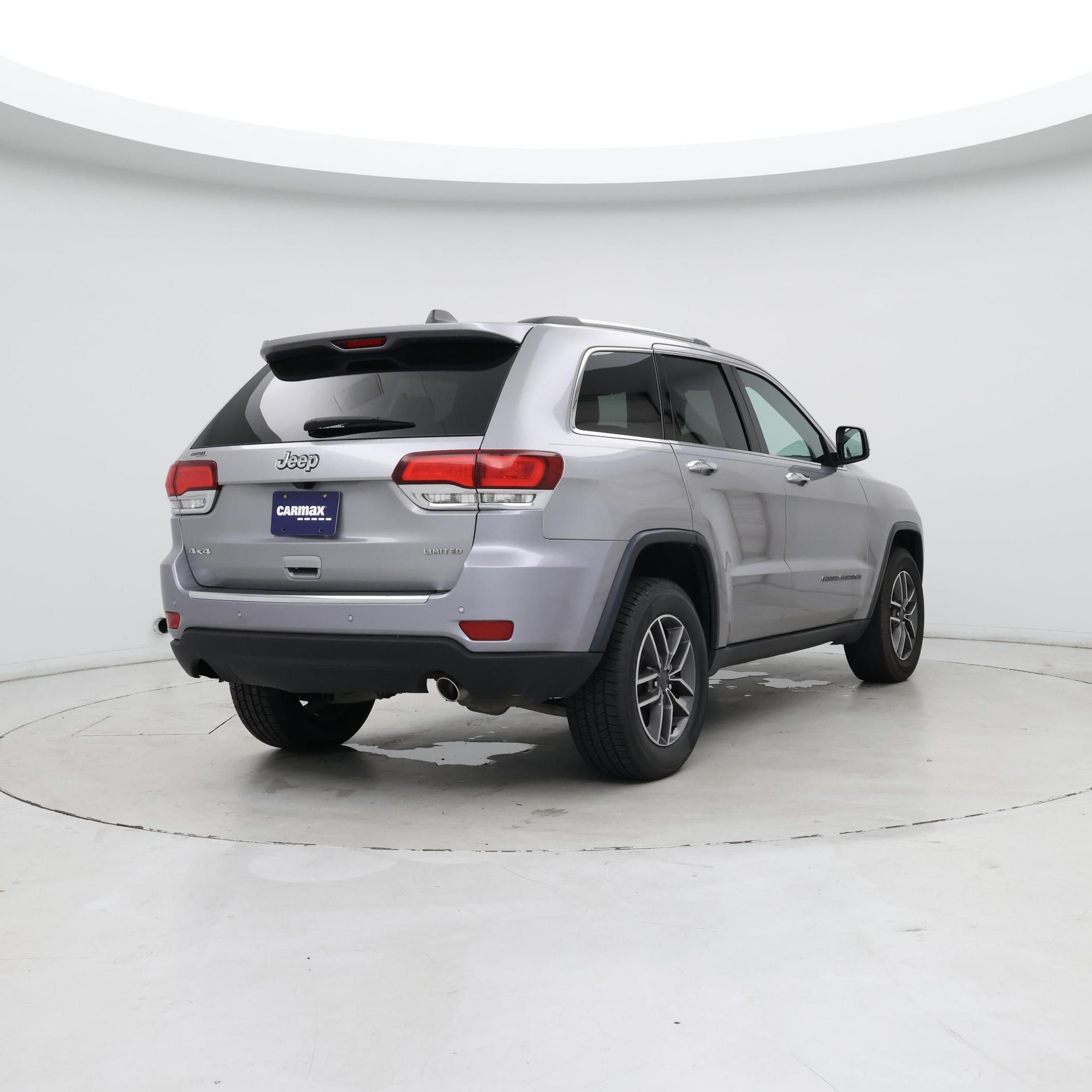 Thumbnail: 2020 Jeep Grand Cherokee - 8