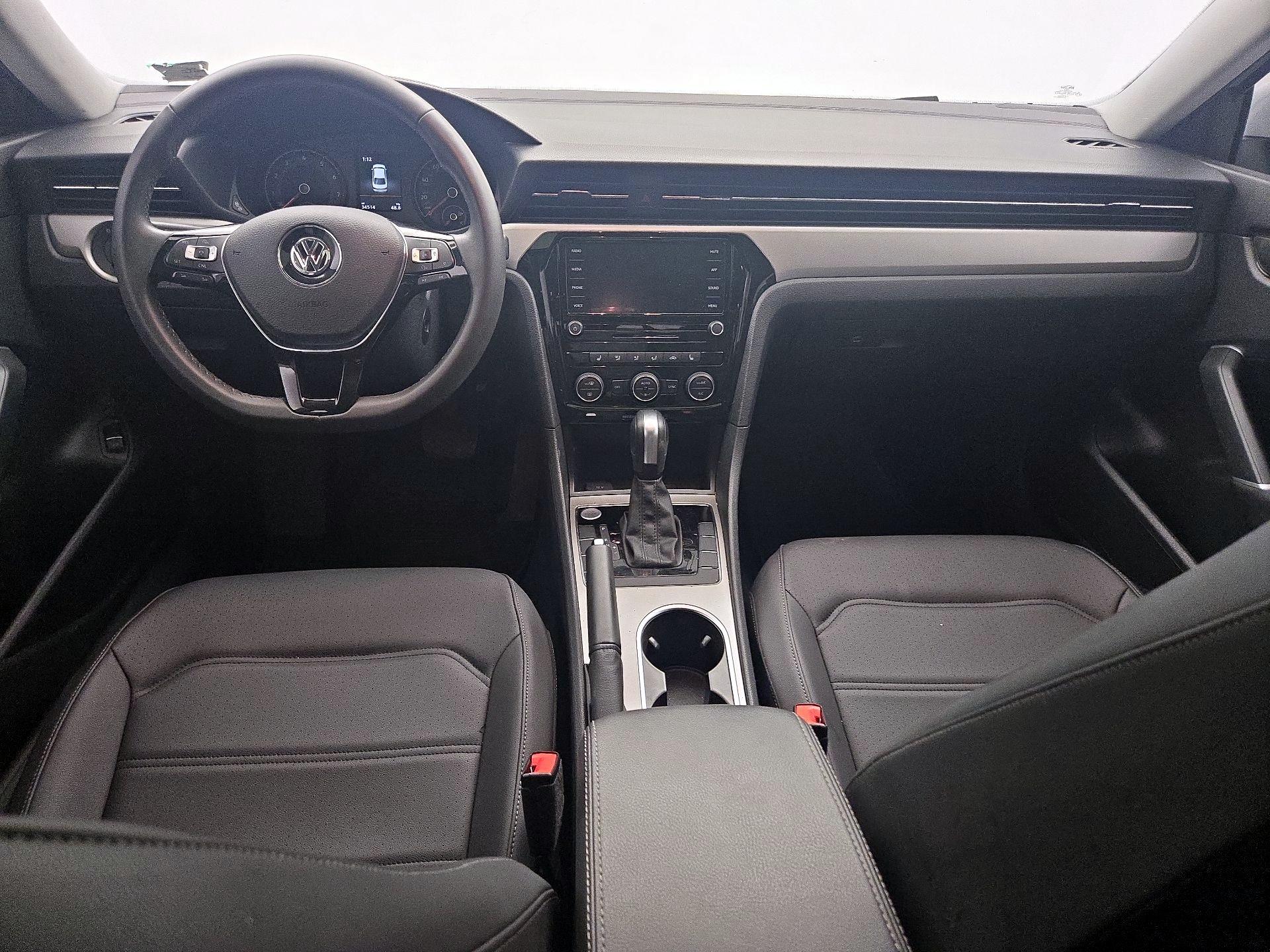 Thumbnail: 2022 Volkswagen Passat - 9