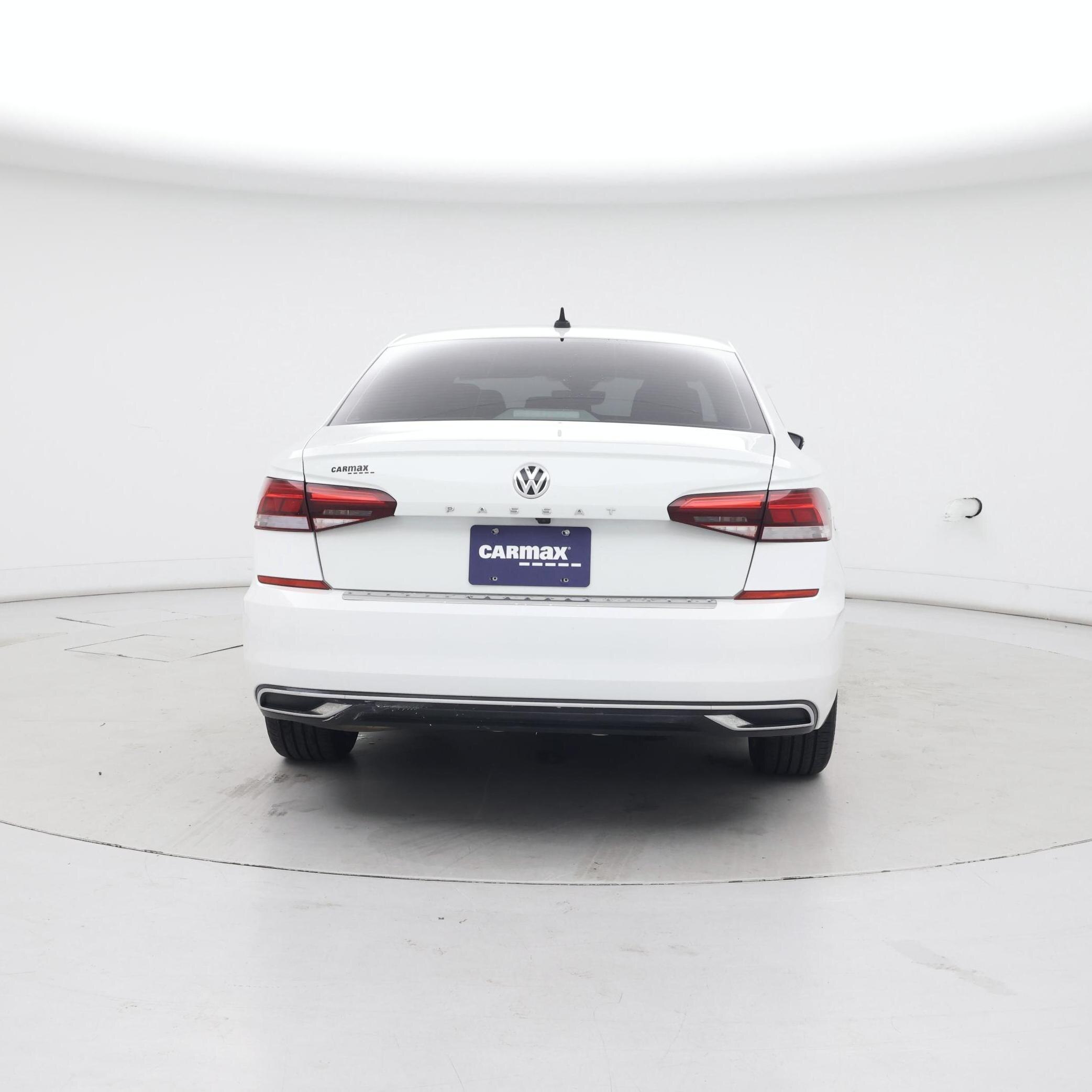 Thumbnail: 2022 Volkswagen Passat - 6