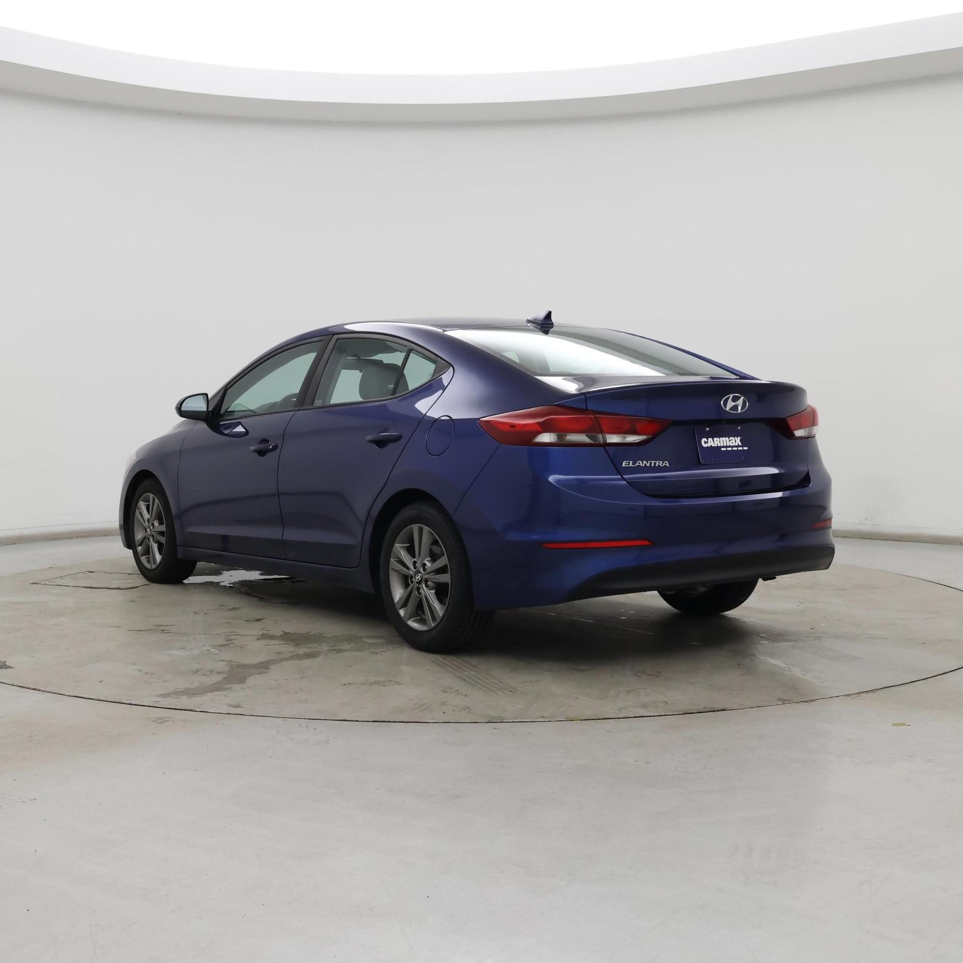 Thumbnail: 2018 Hyundai Elantra - 2