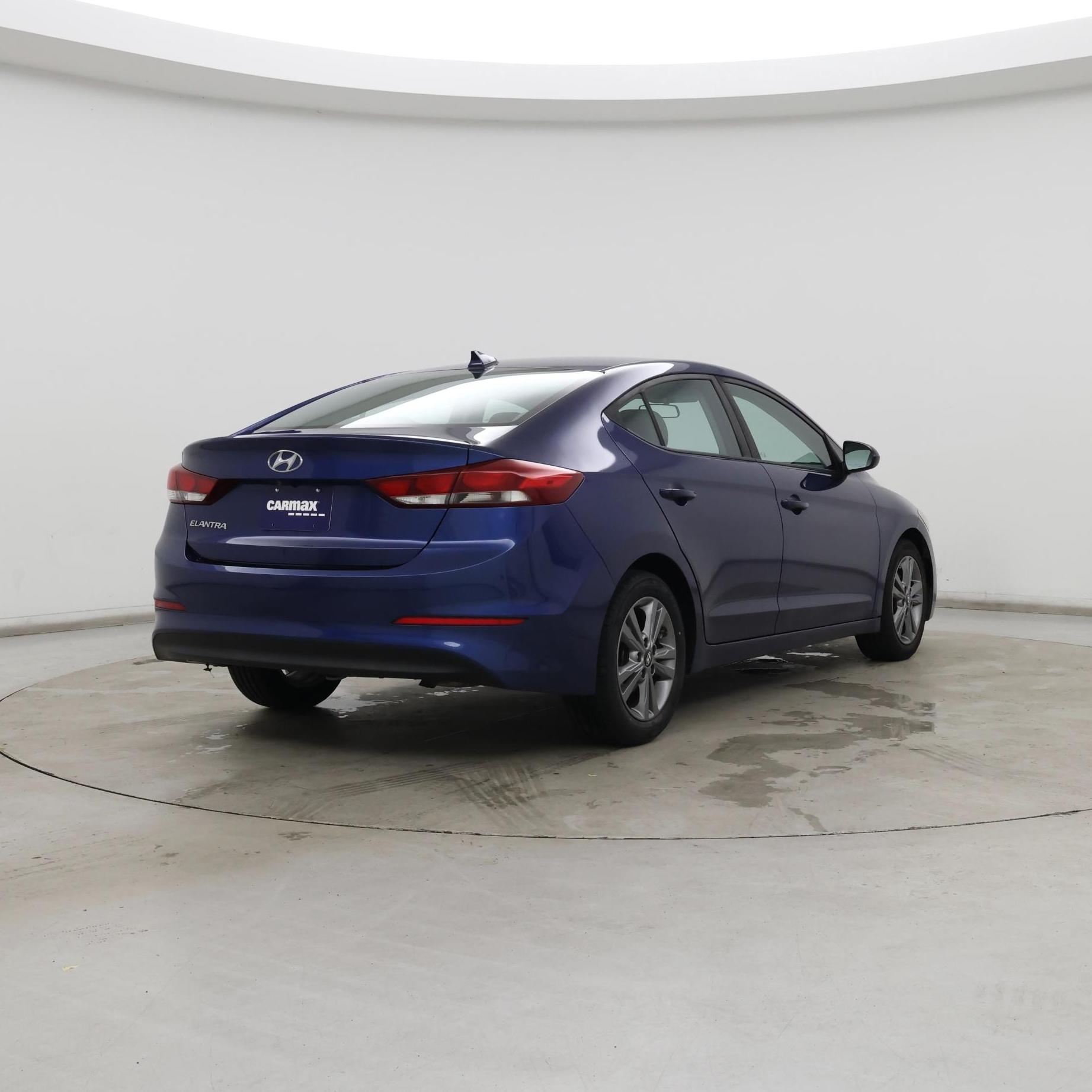 Thumbnail: 2018 Hyundai Elantra - 8