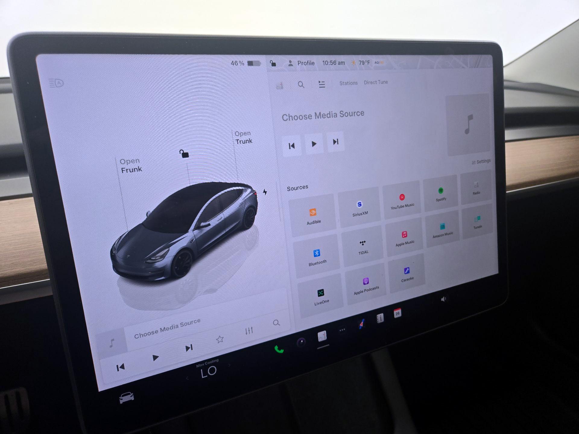 Thumbnail: 2022 Tesla Model 3 - 15