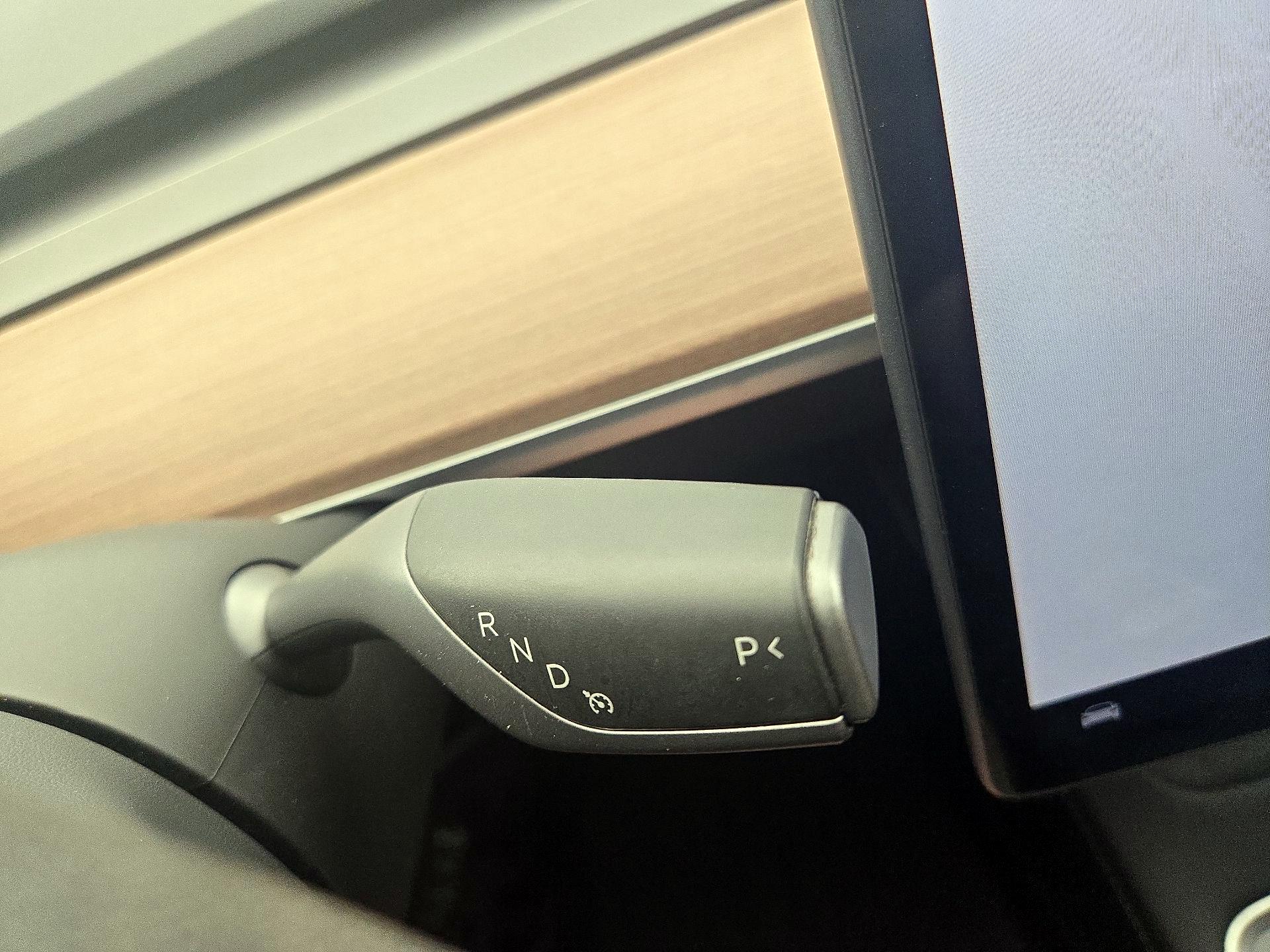 Thumbnail: 2022 Tesla Model 3 - 17