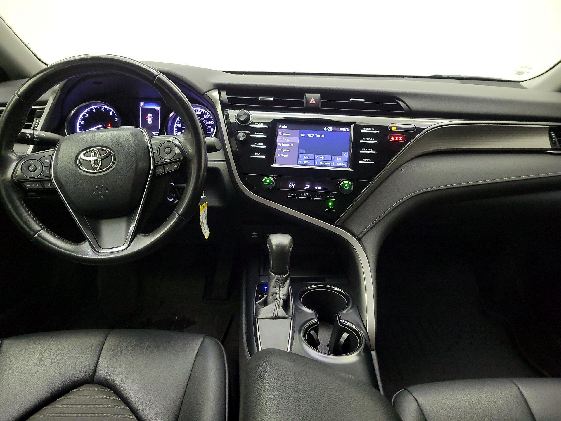 Thumbnail: 2019 Toyota Camry - 9