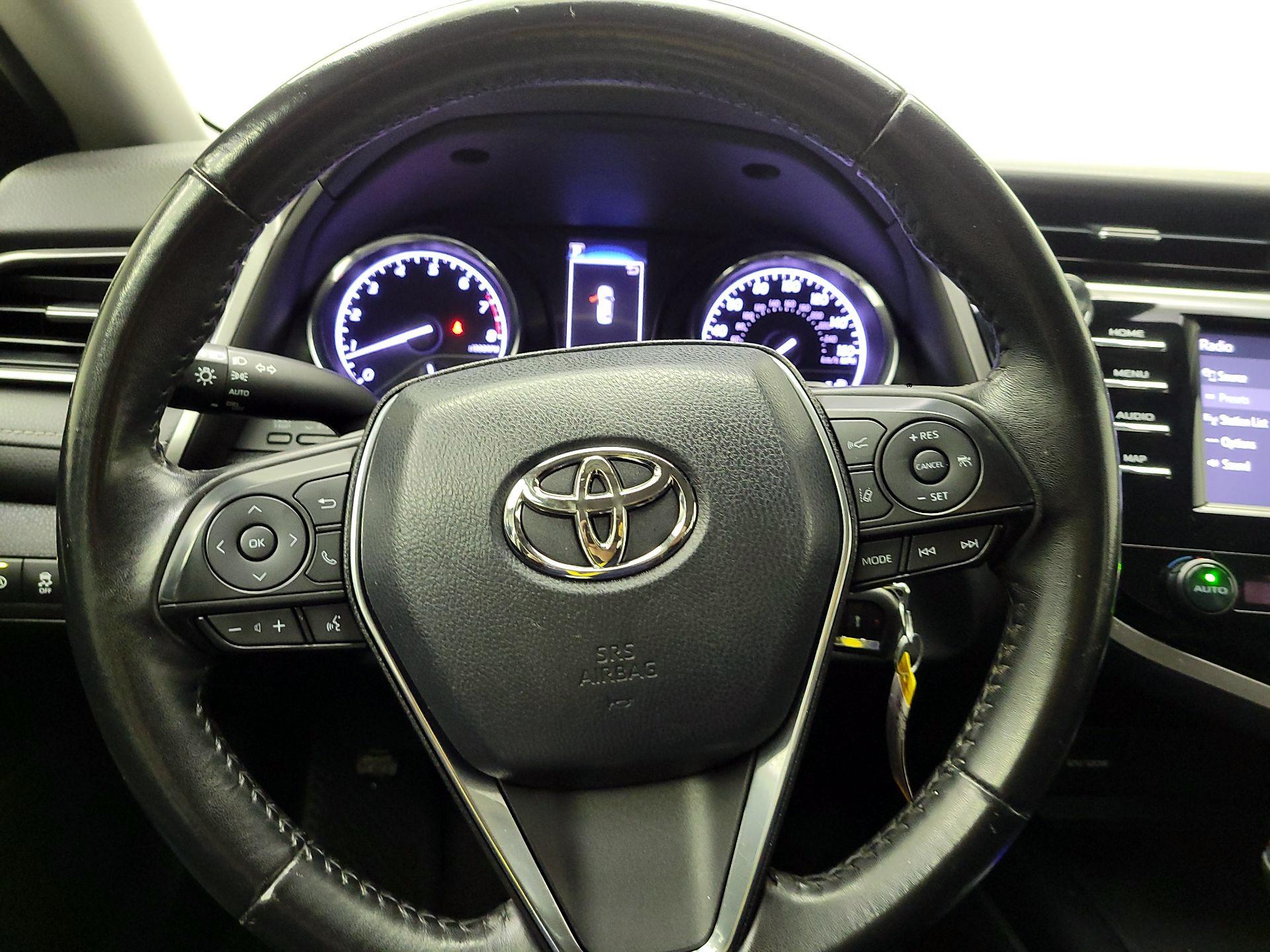 Thumbnail: 2019 Toyota Camry - 10