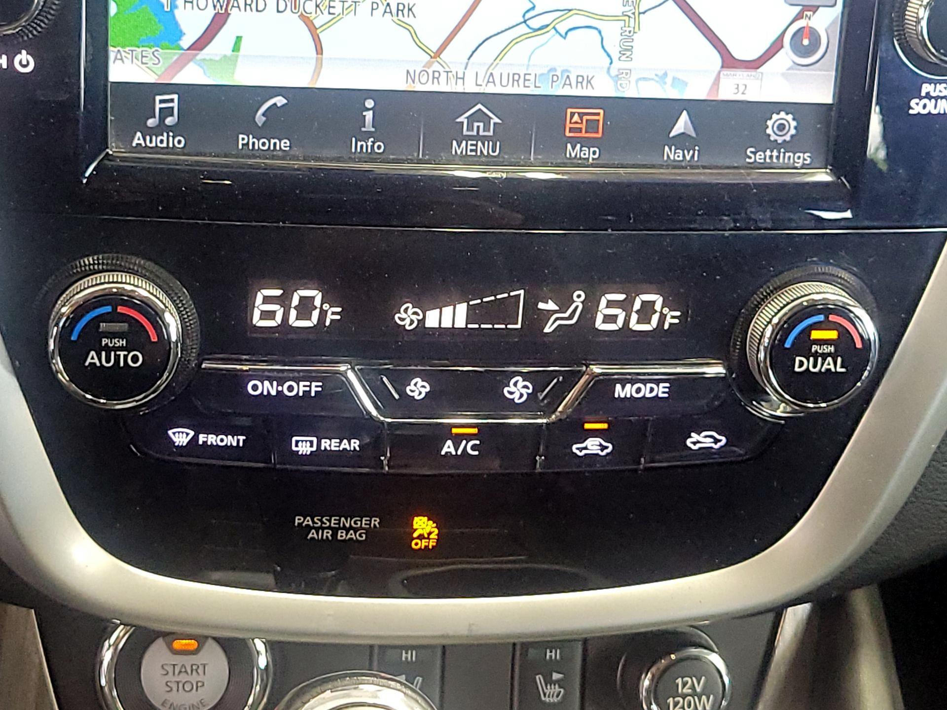 Thumbnail: 2015 Nissan Murano - 17