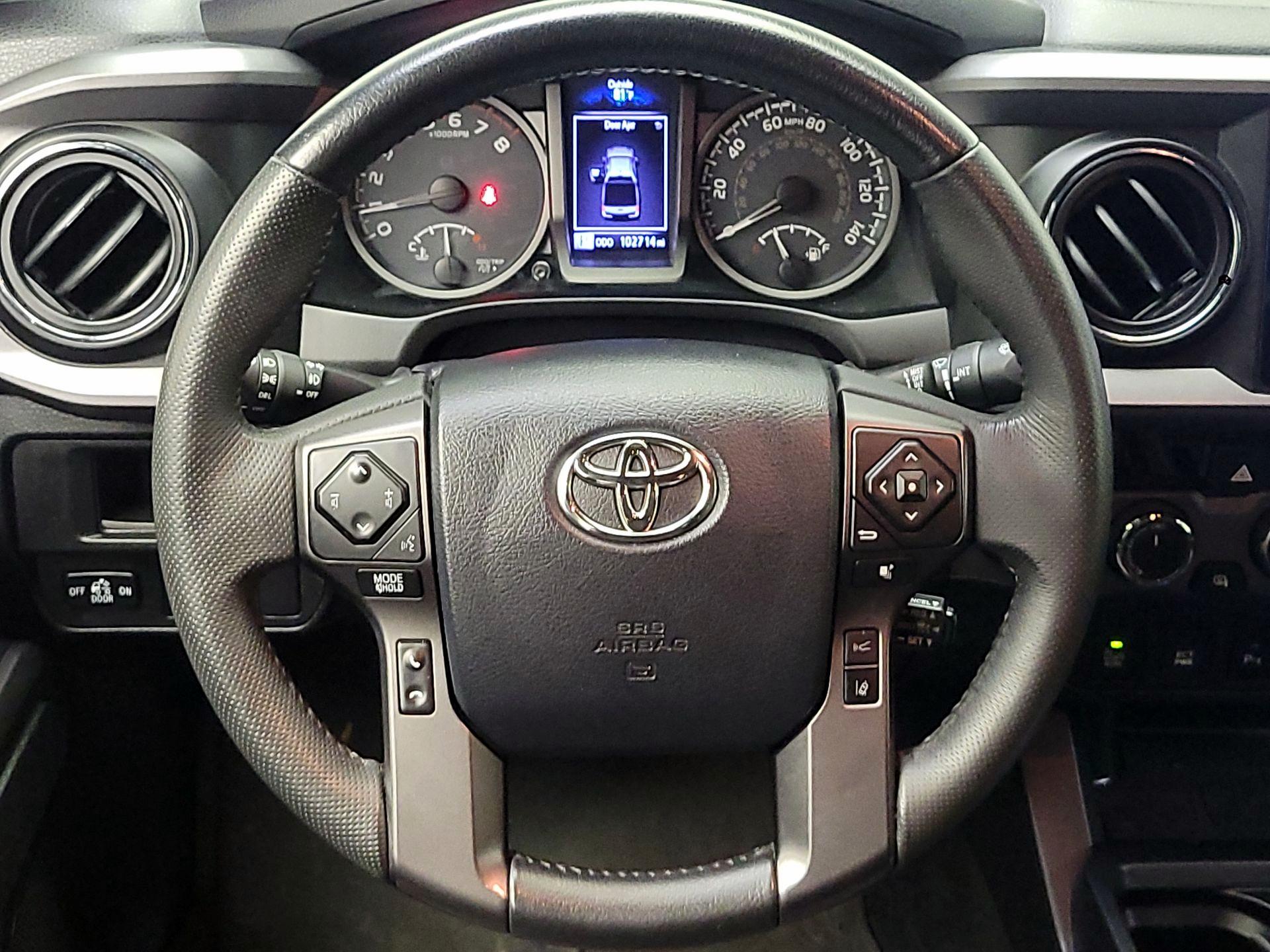 Thumbnail: 2018 Toyota Tacoma - 10