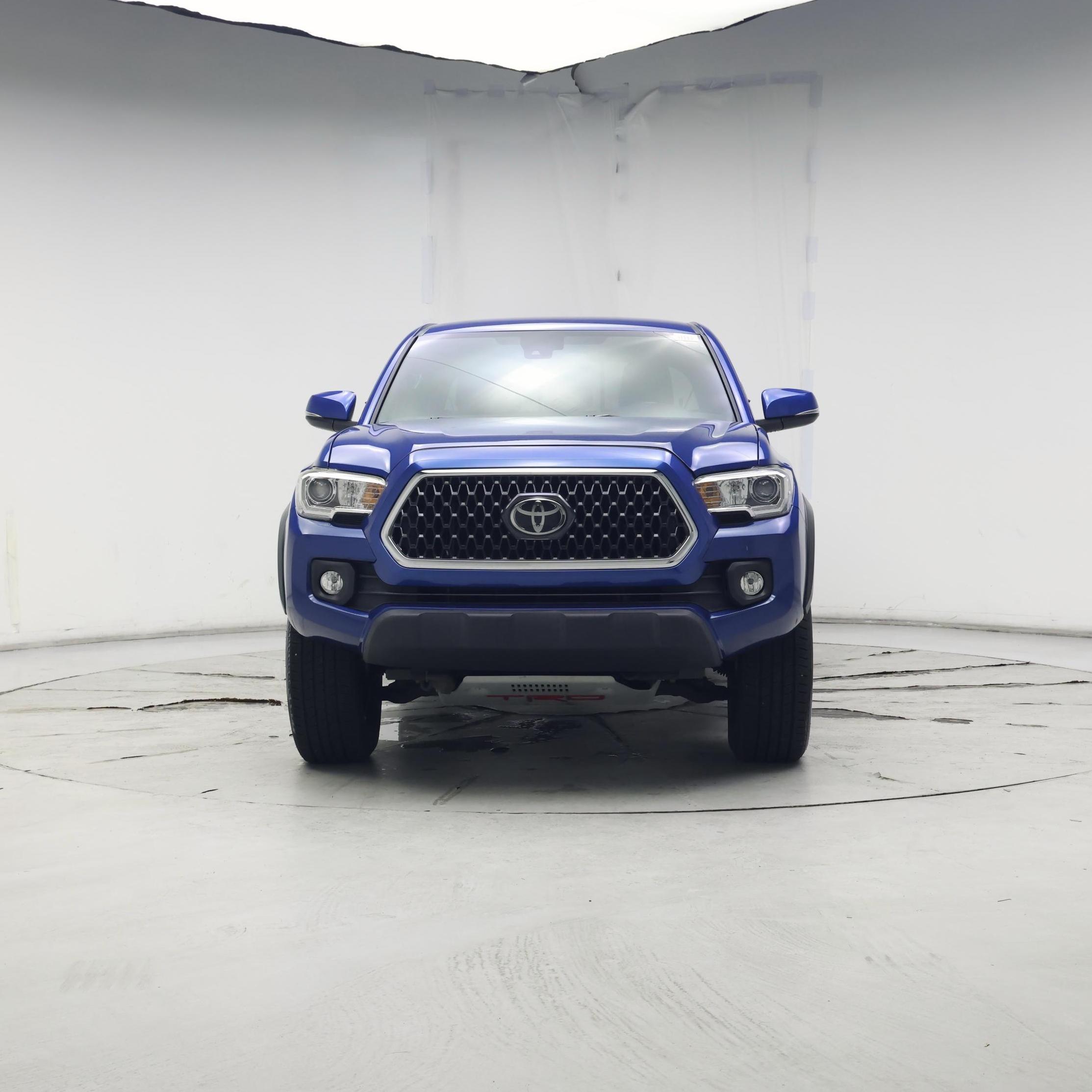 Thumbnail: 2018 Toyota Tacoma - 5