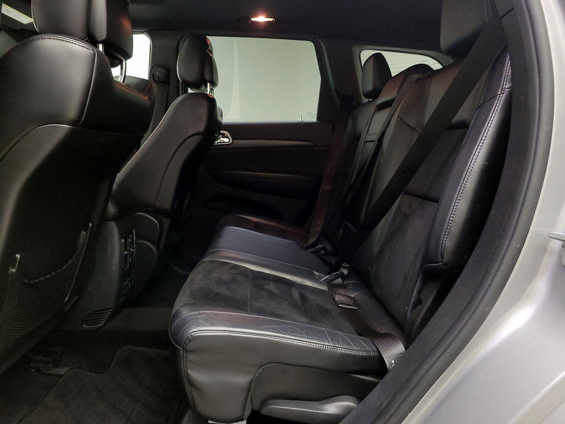 Thumbnail: 2015 Jeep Grand Cherokee - 20