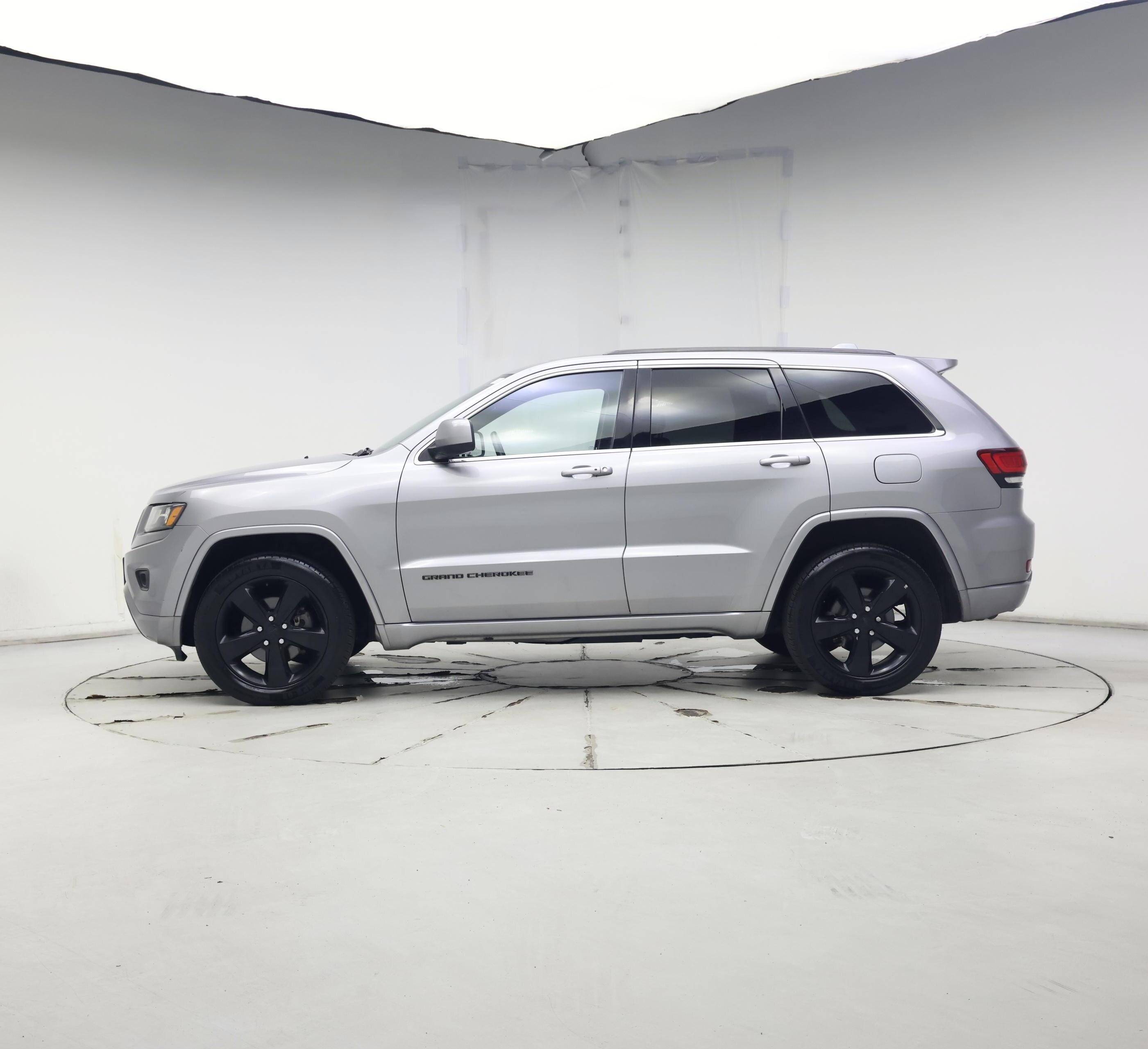 Thumbnail: 2015 Jeep Grand Cherokee - 3