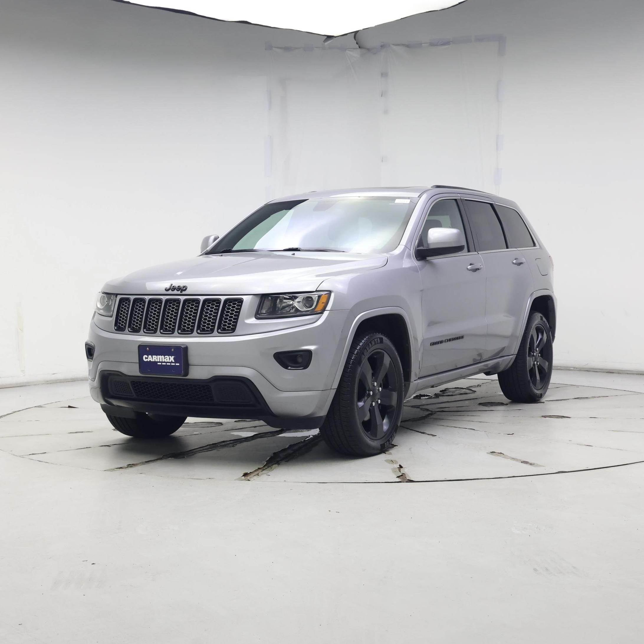 Thumbnail: 2015 Jeep Grand Cherokee - 4