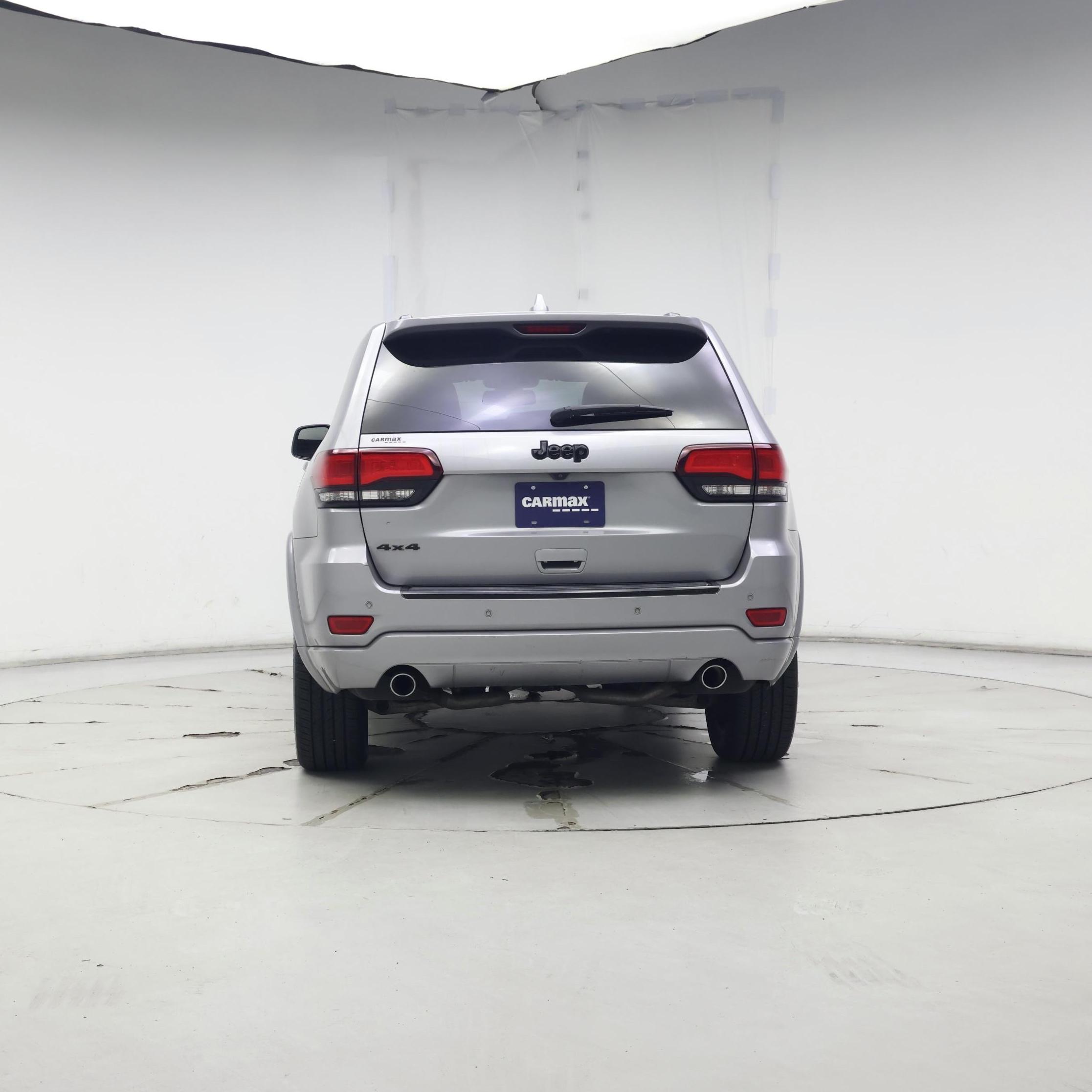 Thumbnail: 2015 Jeep Grand Cherokee - 6