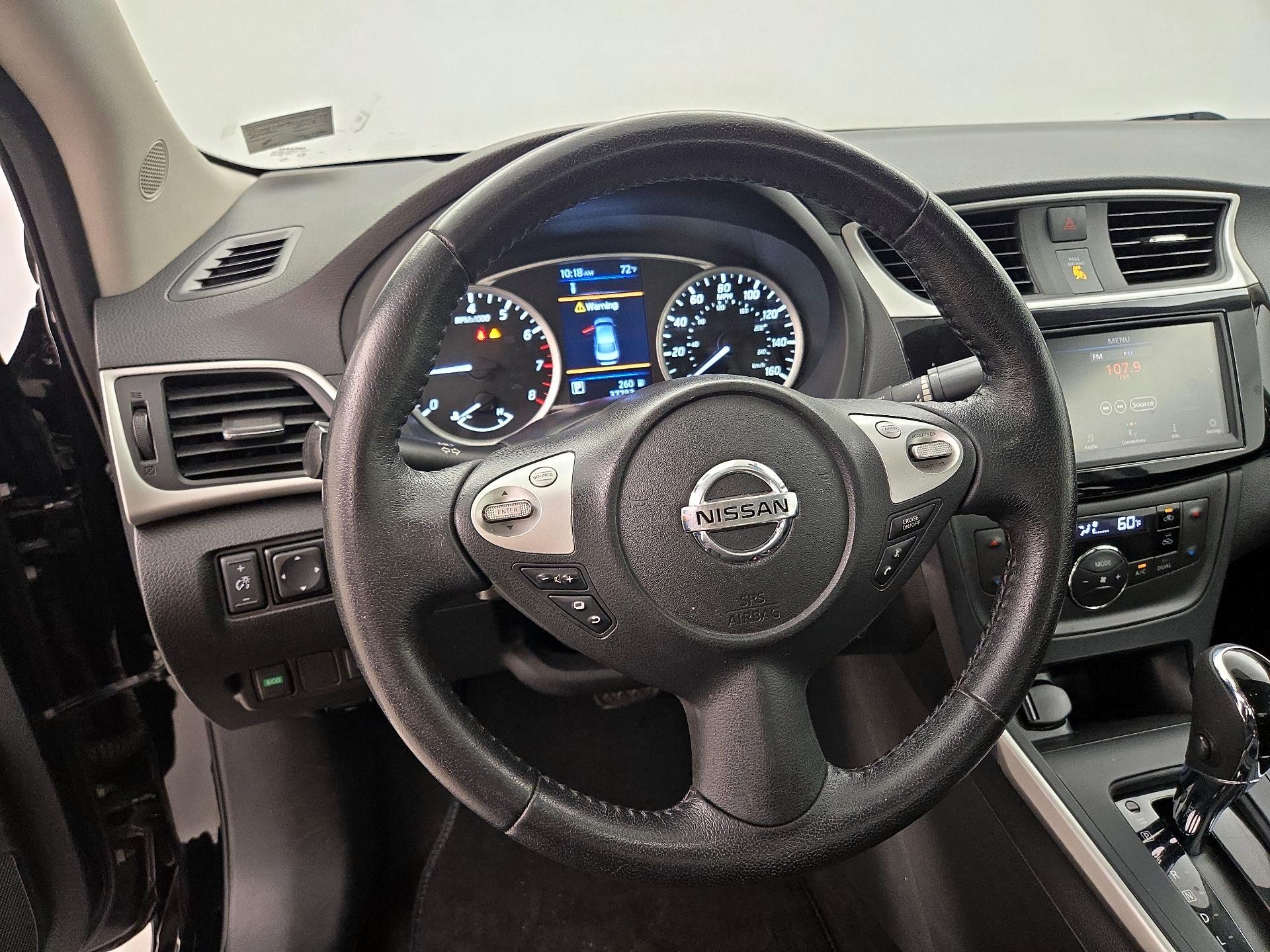 Thumbnail: 2019 Nissan Sentra - 10