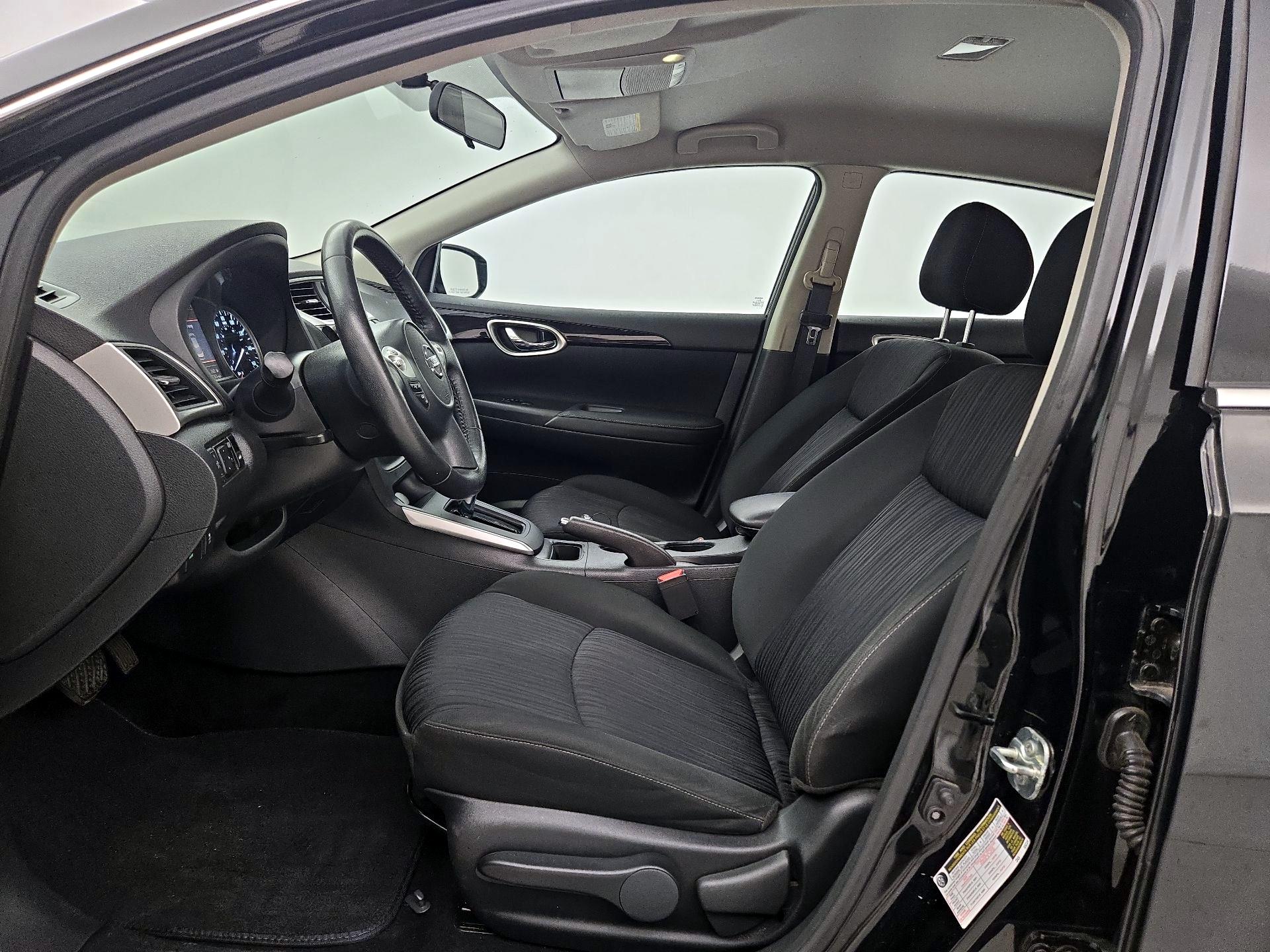 Thumbnail: 2019 Nissan Sentra - 11