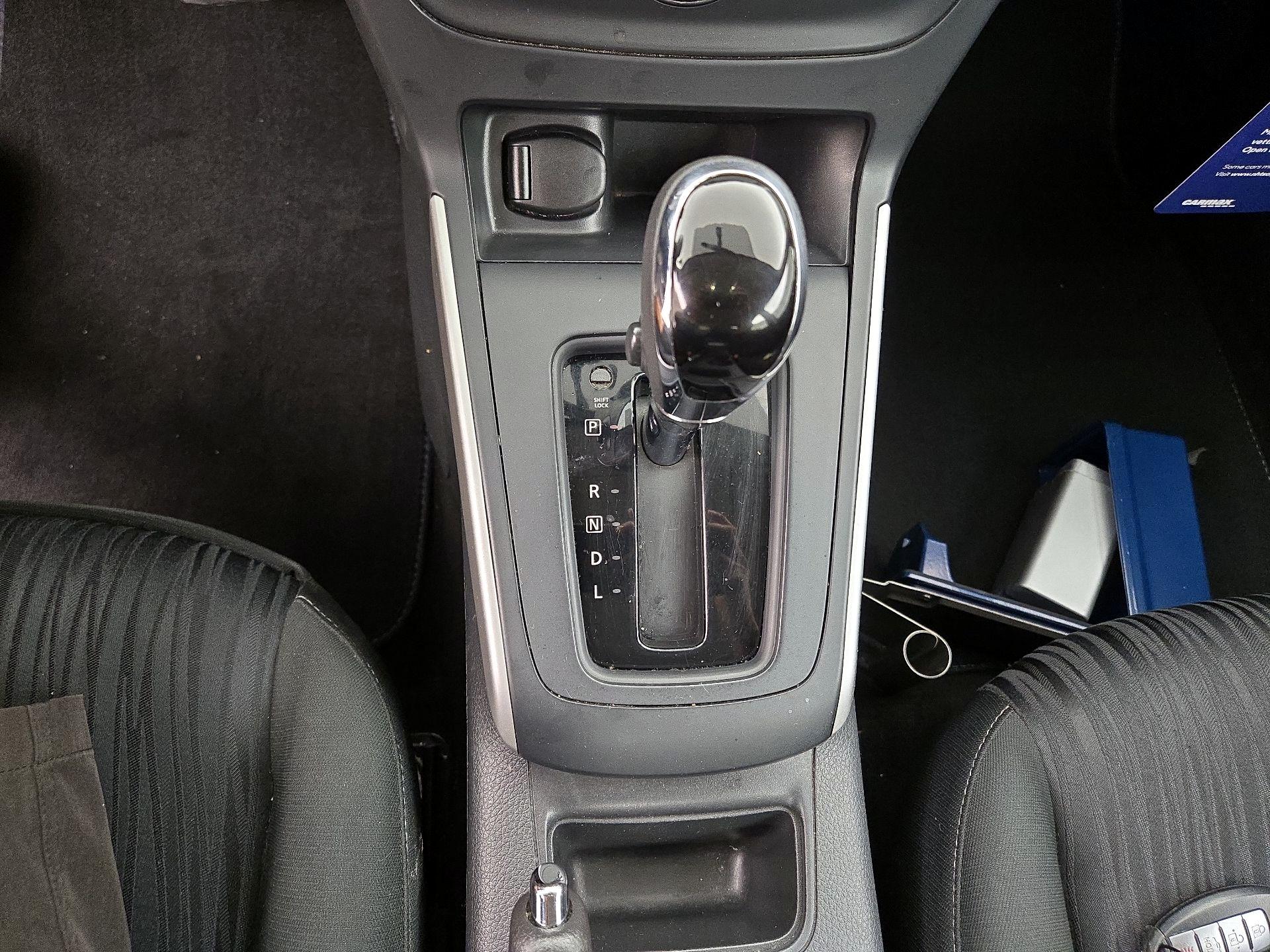 Thumbnail: 2019 Nissan Sentra - 17
