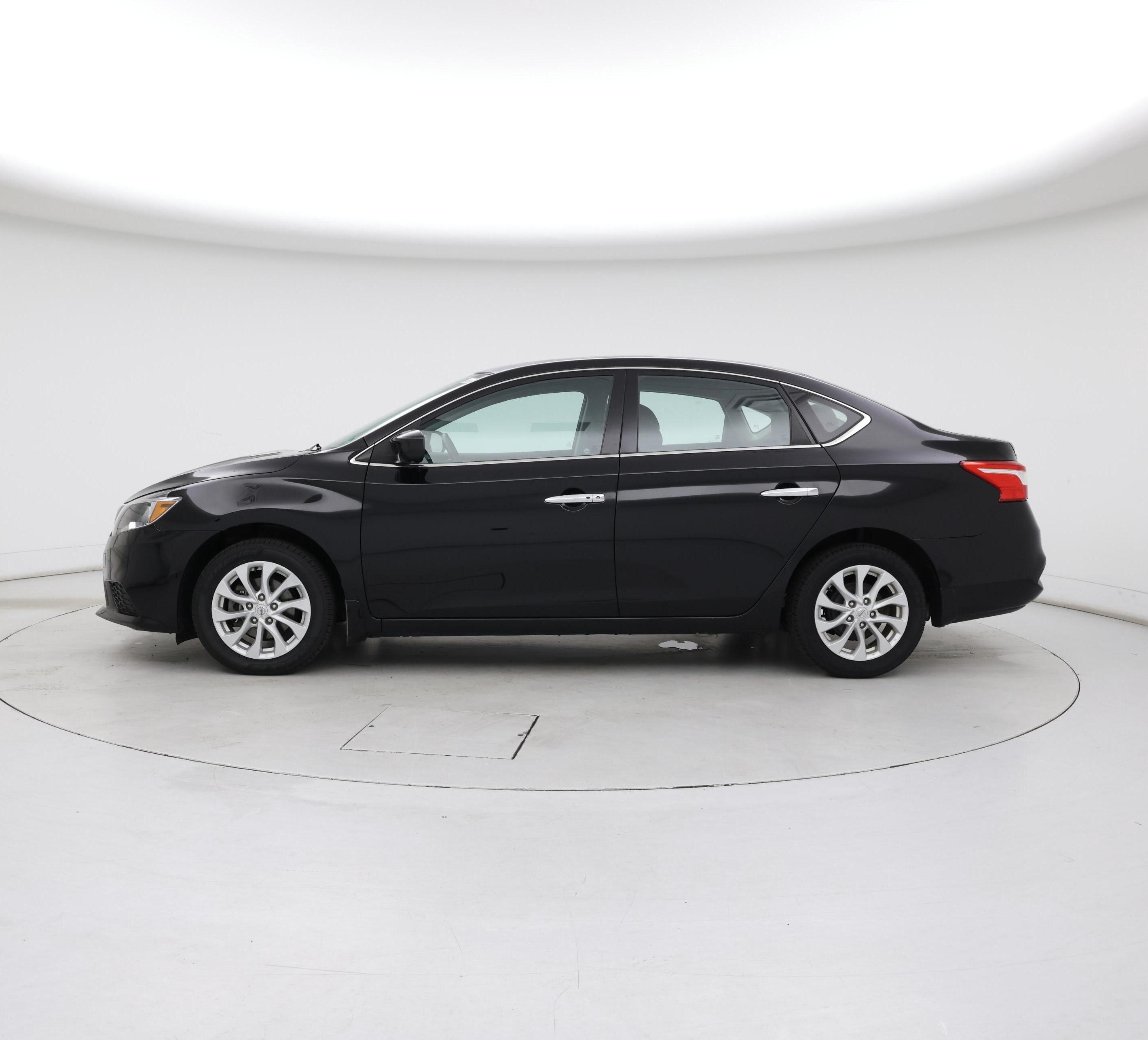 Thumbnail: 2019 Nissan Sentra - 3