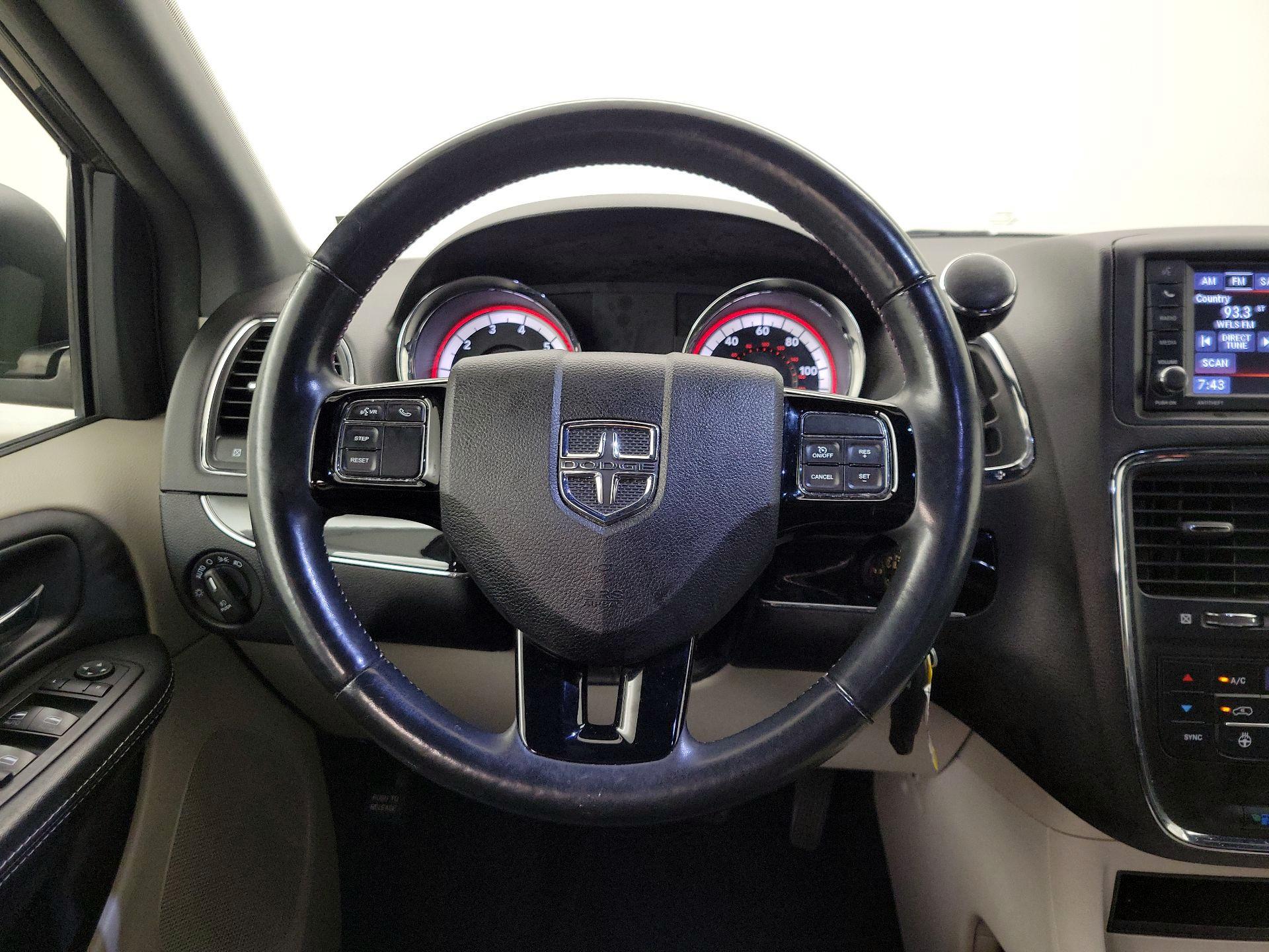 Thumbnail: 2018 Dodge Grand Caravan - 10