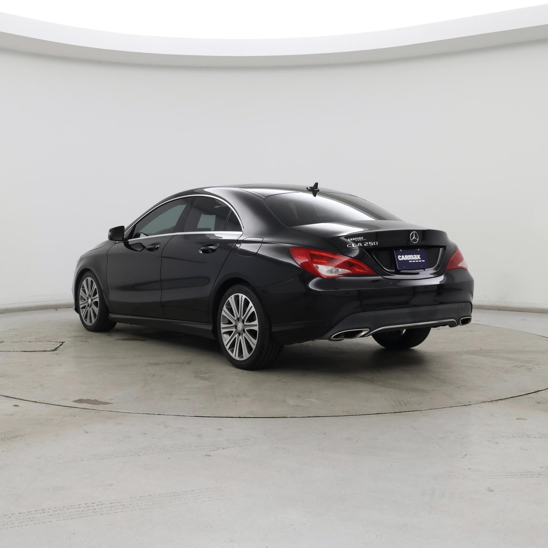 Thumbnail: 2017 Mercedes-Benz CLA - 2