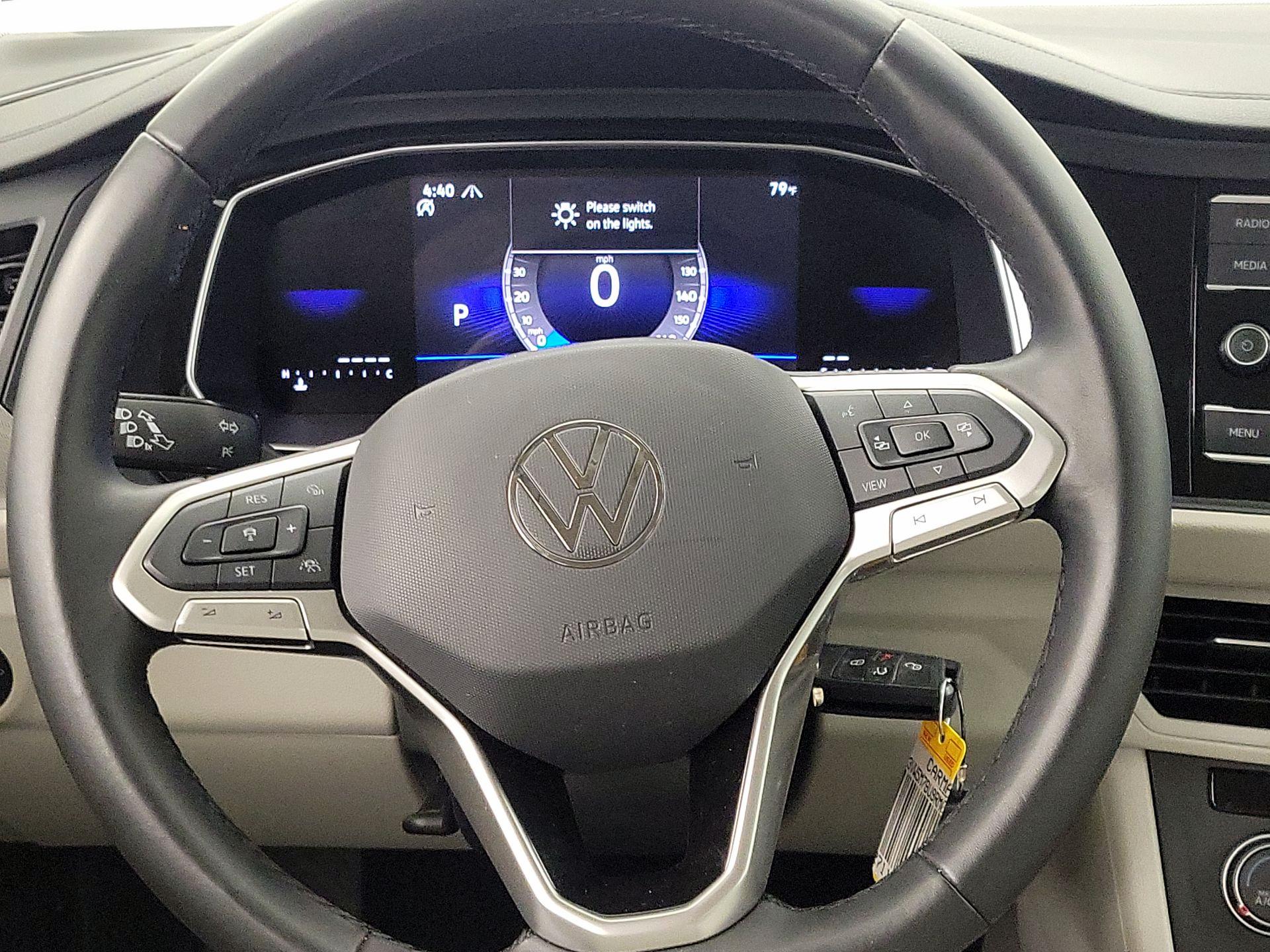 Thumbnail: 2024 Volkswagen Jetta - 10