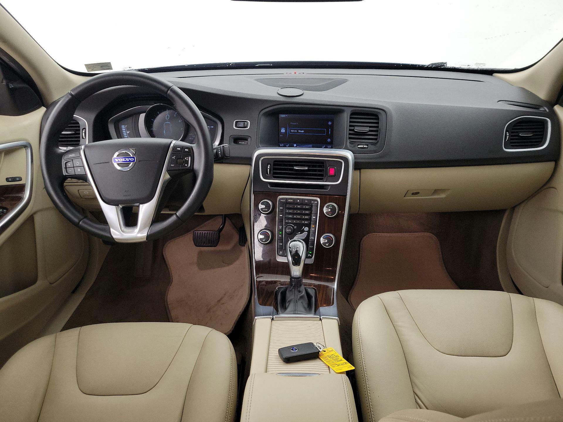 Thumbnail: 2015 Volvo S60 - 9