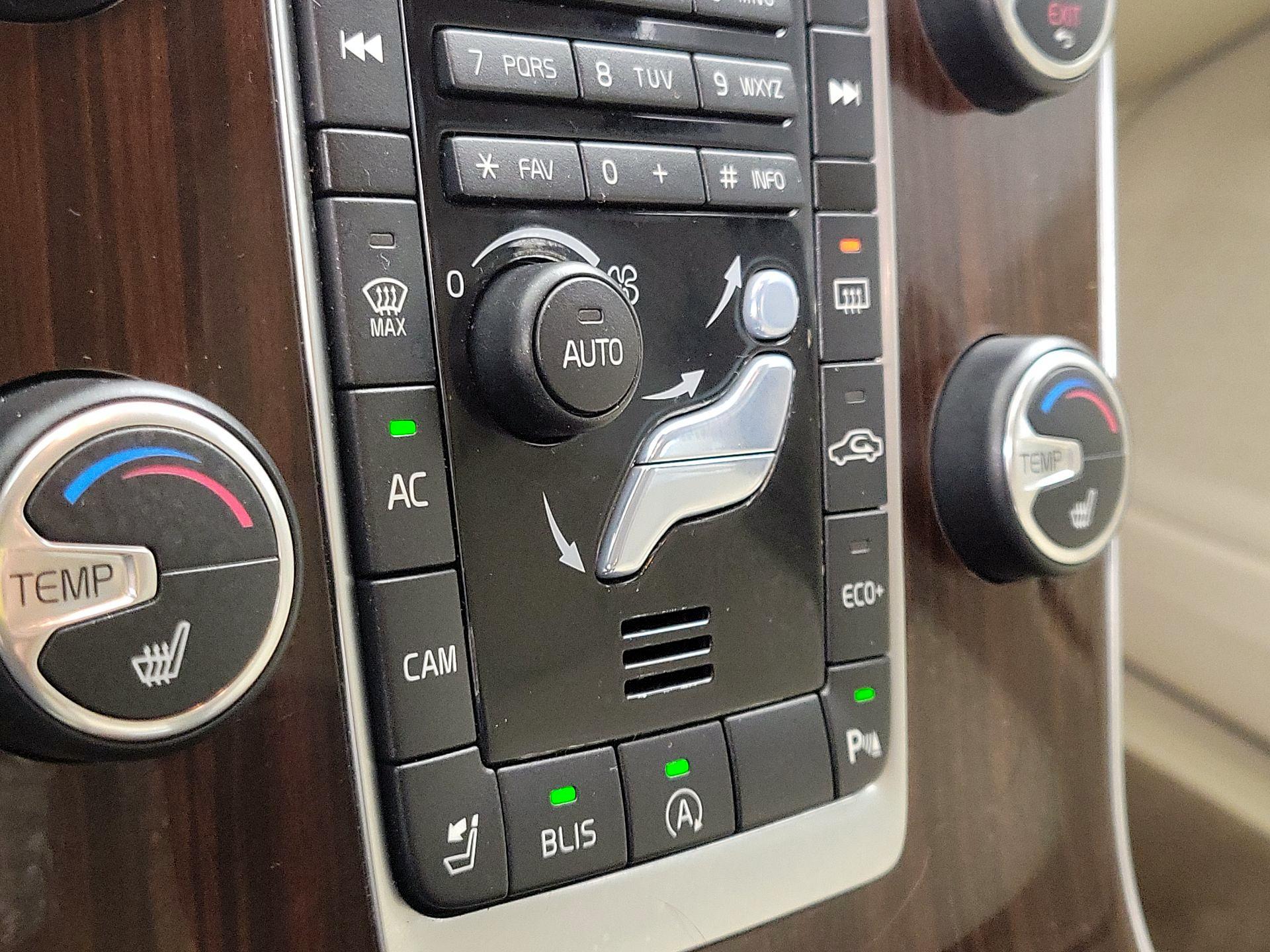 Thumbnail: 2015 Volvo S60 - 16