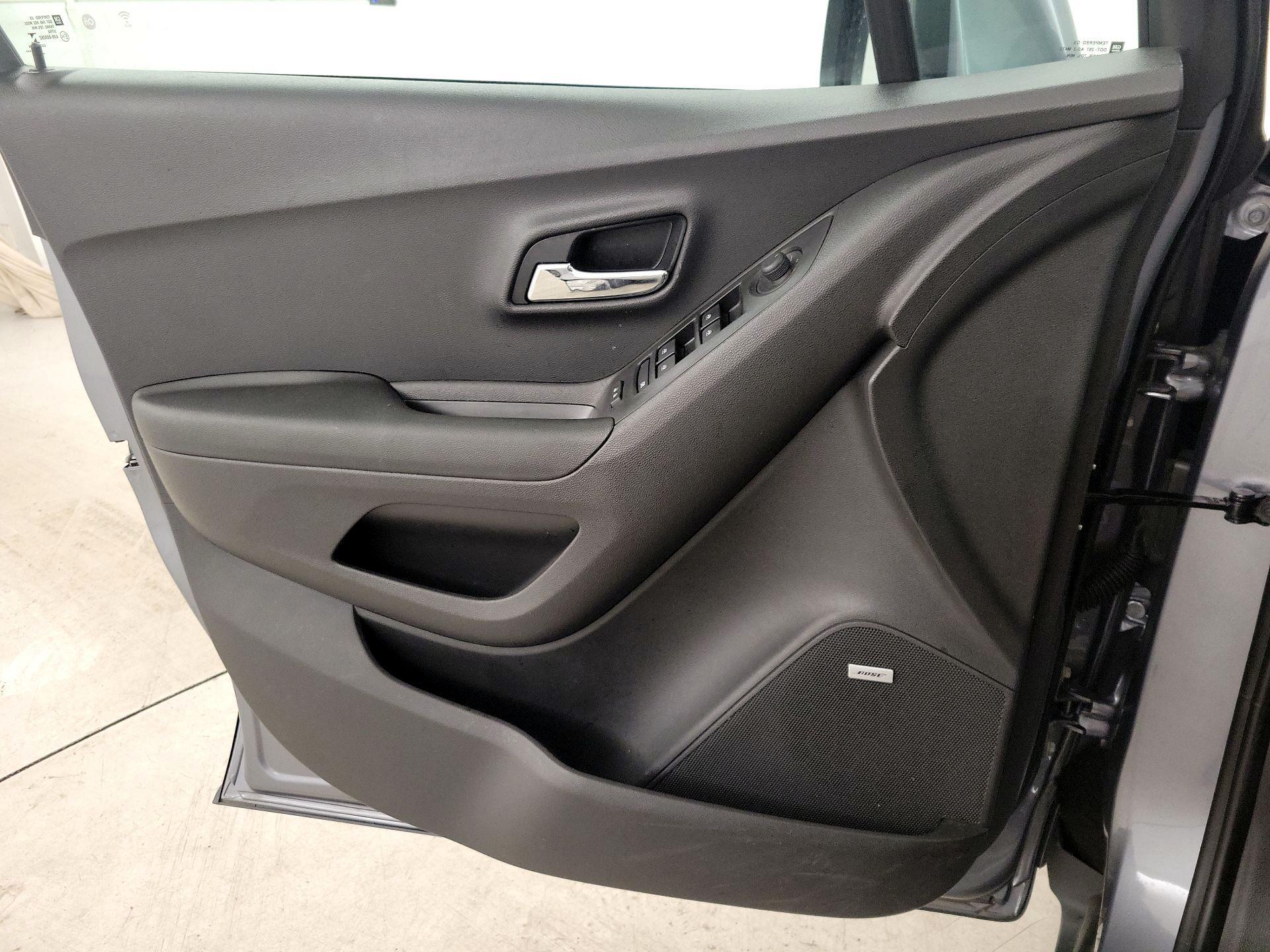 Thumbnail: 2020 Chevrolet Trax - 12