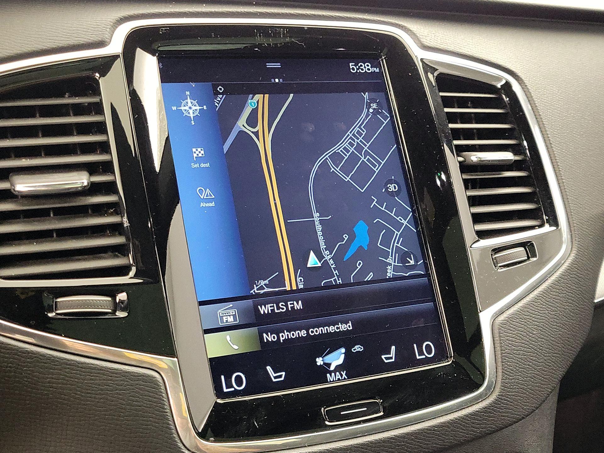 Thumbnail: 2018 Volvo XC90 - 14