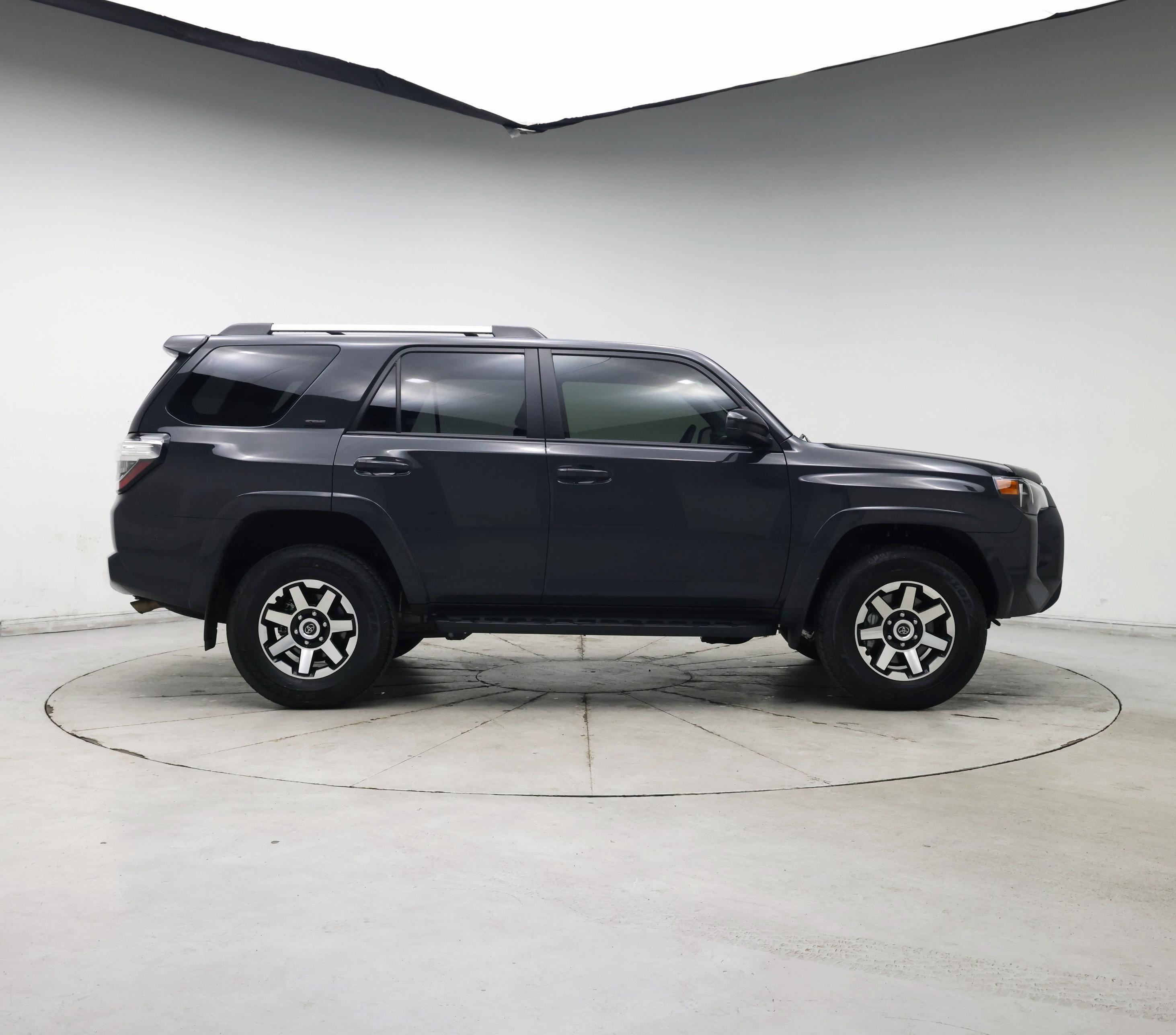 Thumbnail: 2024 Toyota 4Runner - 7