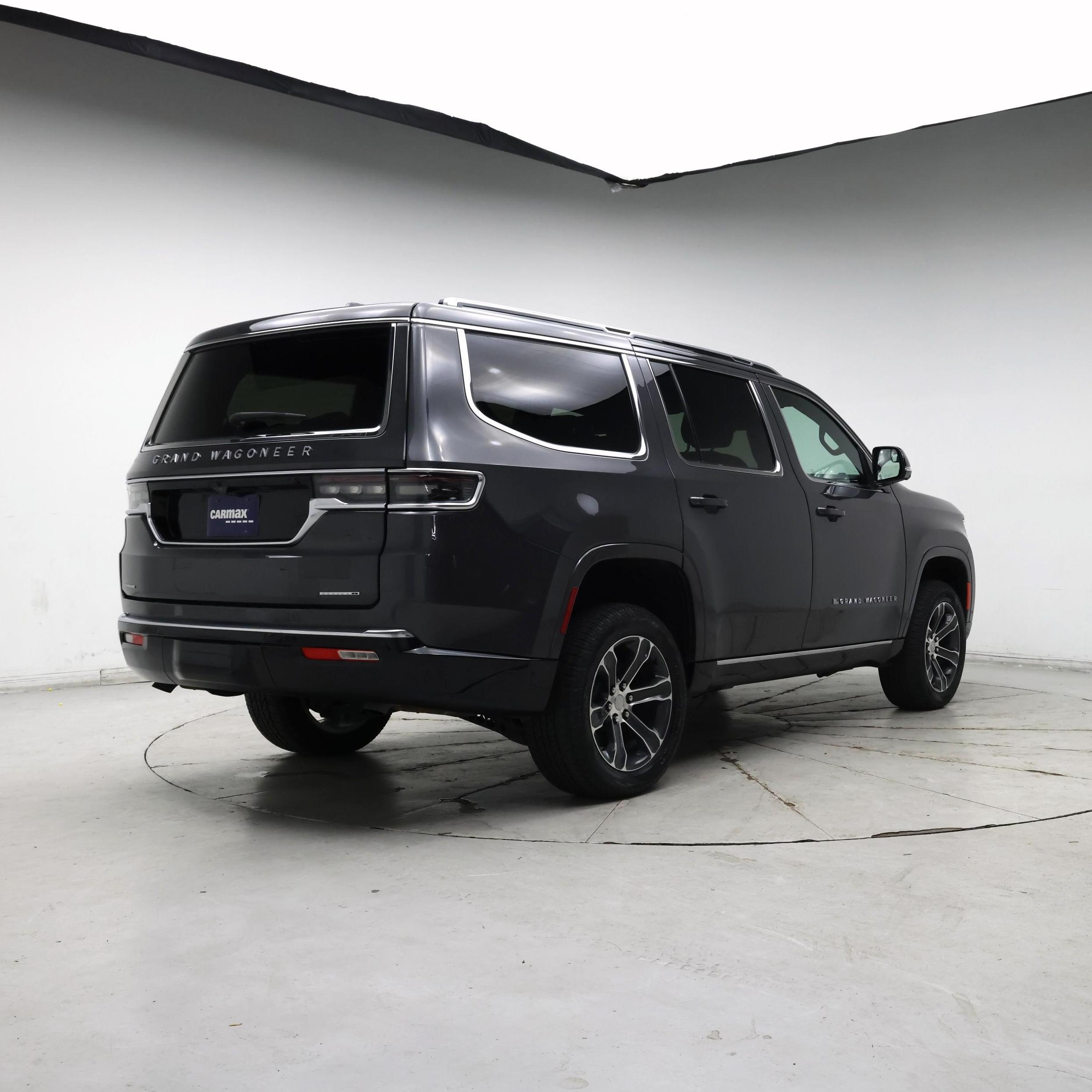 Thumbnail: 2022 Jeep Grand Wagoneer - 8