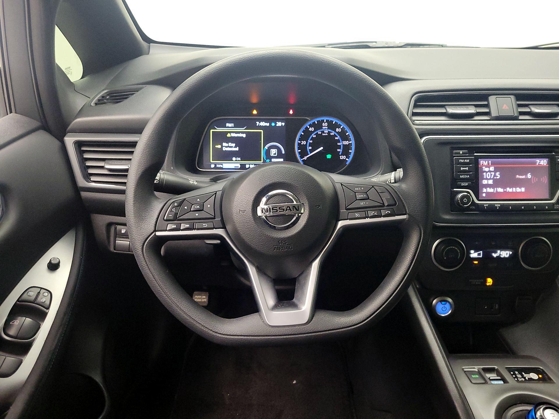 Thumbnail: 2018 Nissan Leaf - 10