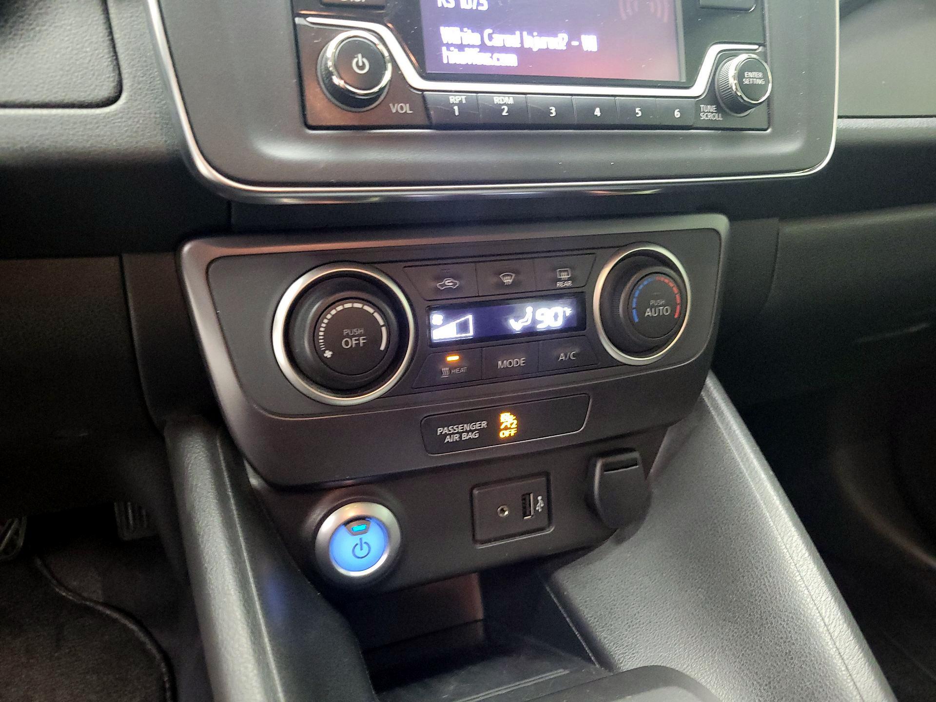Thumbnail: 2018 Nissan Leaf - 16