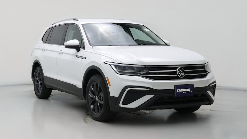 2022 Volkswagen Tiguan SE Hero Image