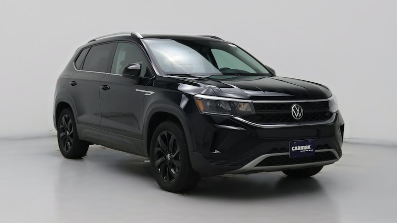 2022 Volkswagen Taos SE Hero Image