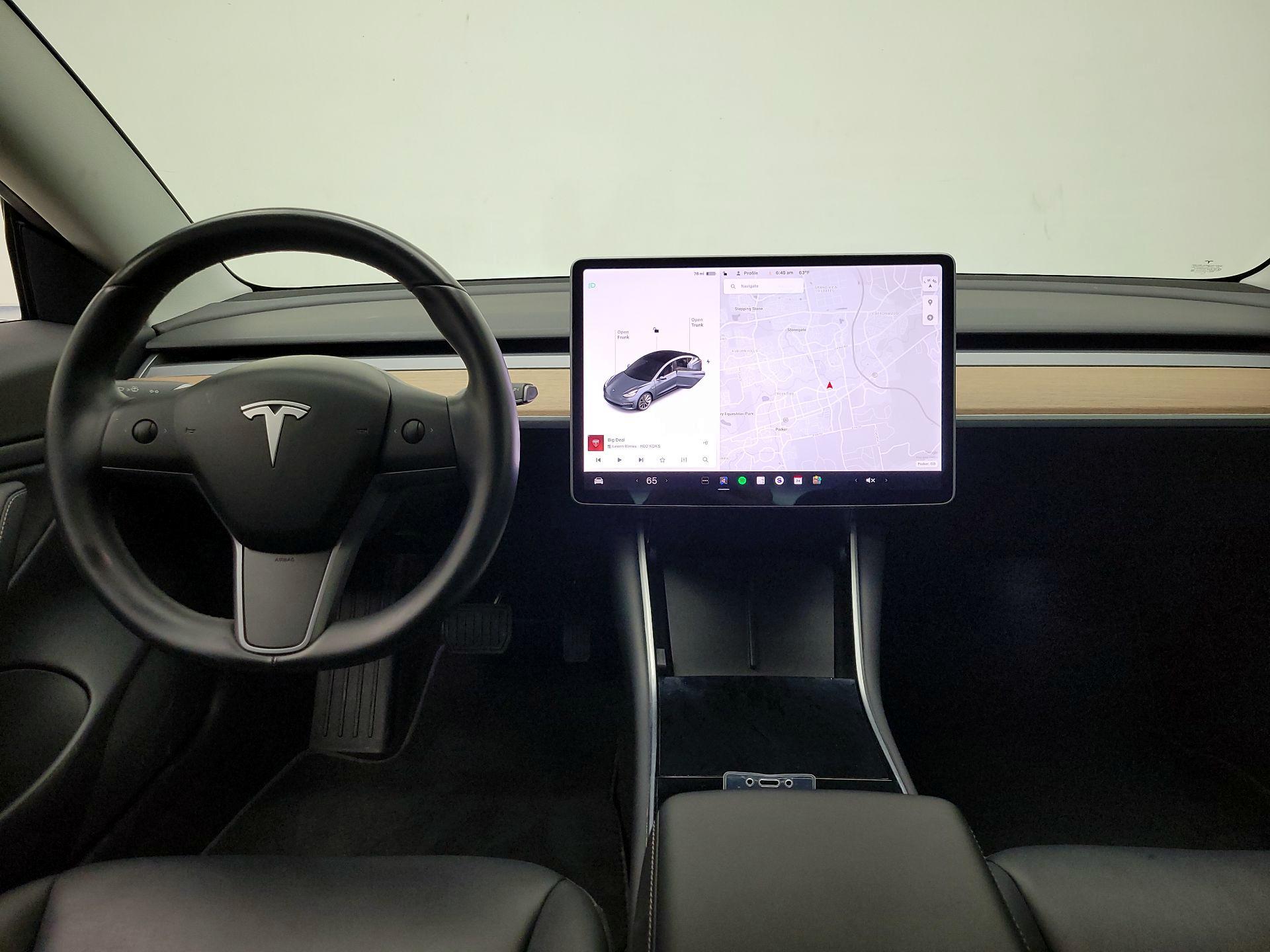 Thumbnail: 2018 Tesla Model 3 - 9