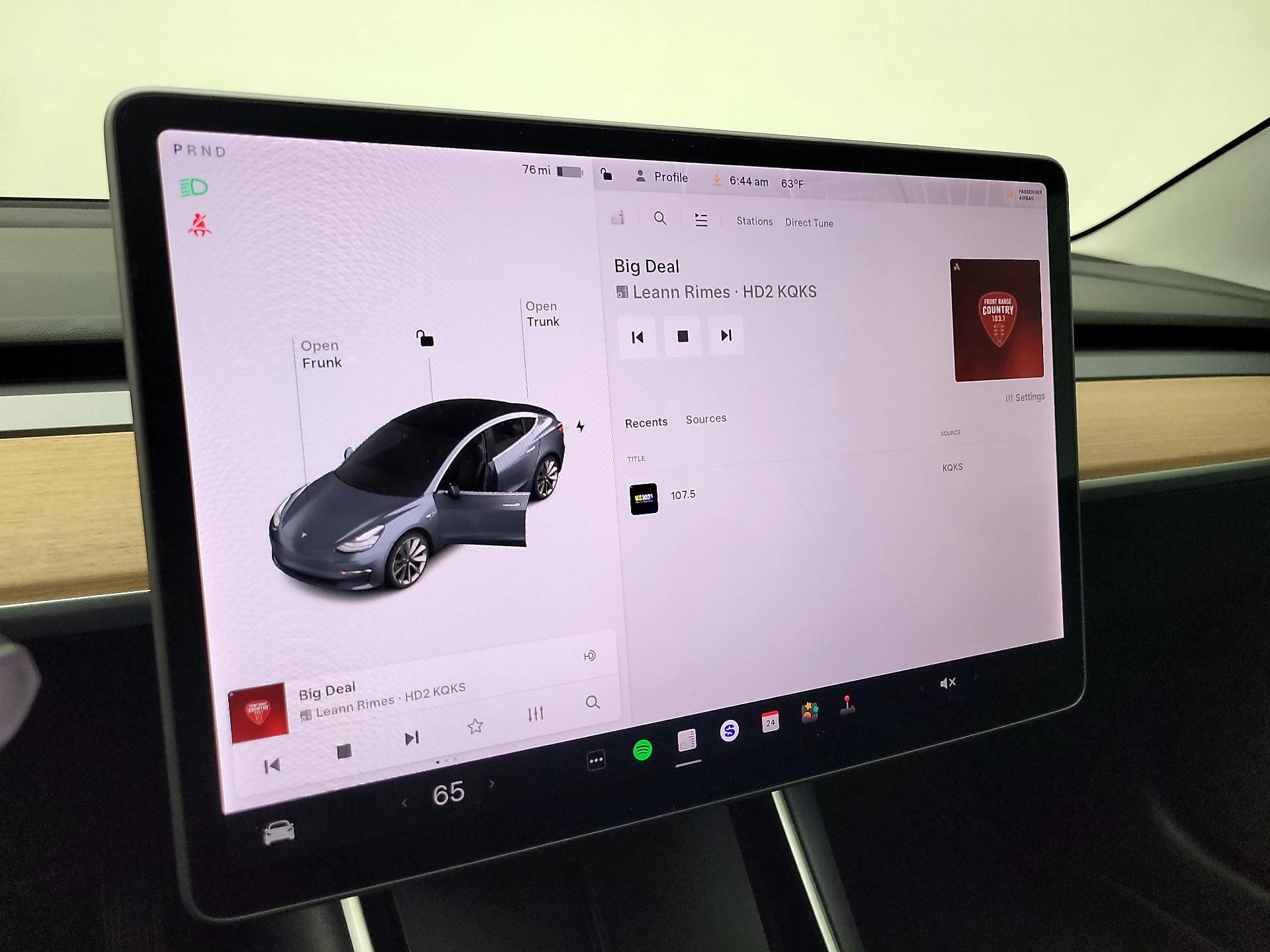 Thumbnail: 2018 Tesla Model 3 - 15