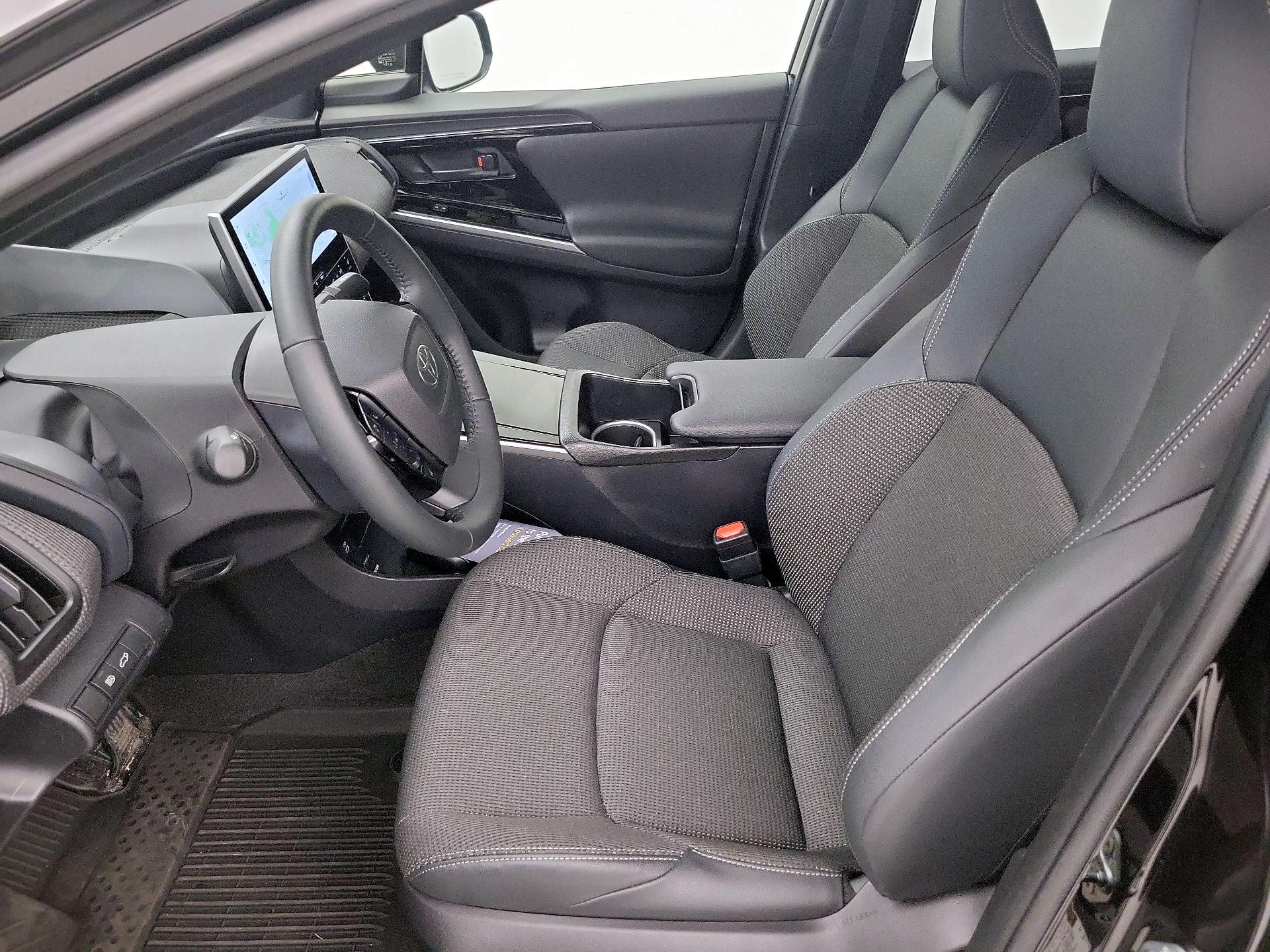 Thumbnail: 2024 Toyota bZ4X - 11