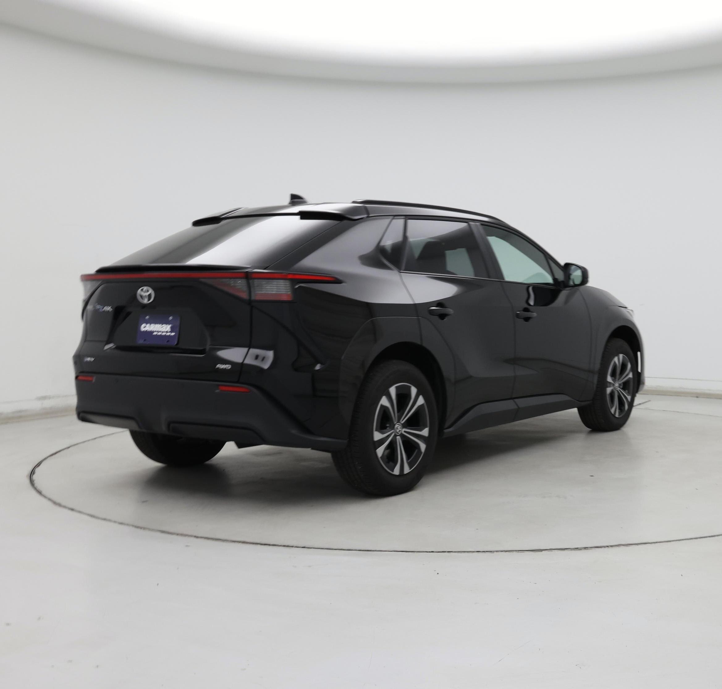 Thumbnail: 2024 Toyota bZ4X - 8