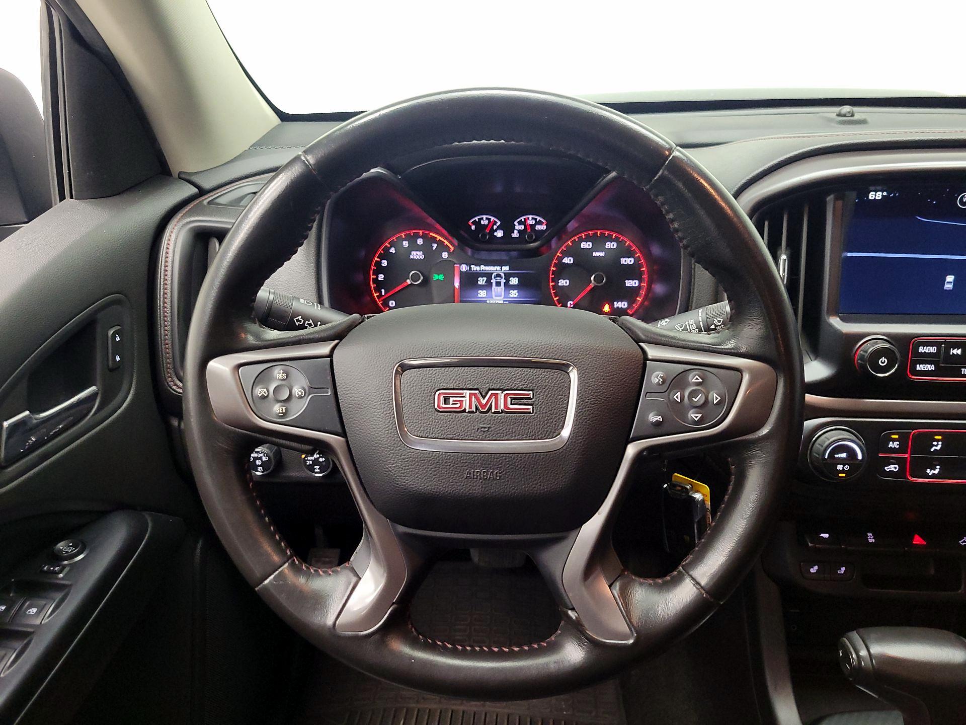 Thumbnail: 2015 GMC Canyon - 10