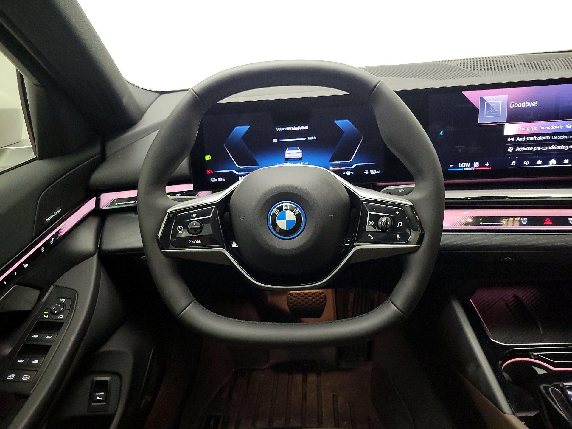 Thumbnail: 2025 BMW i5 - 10