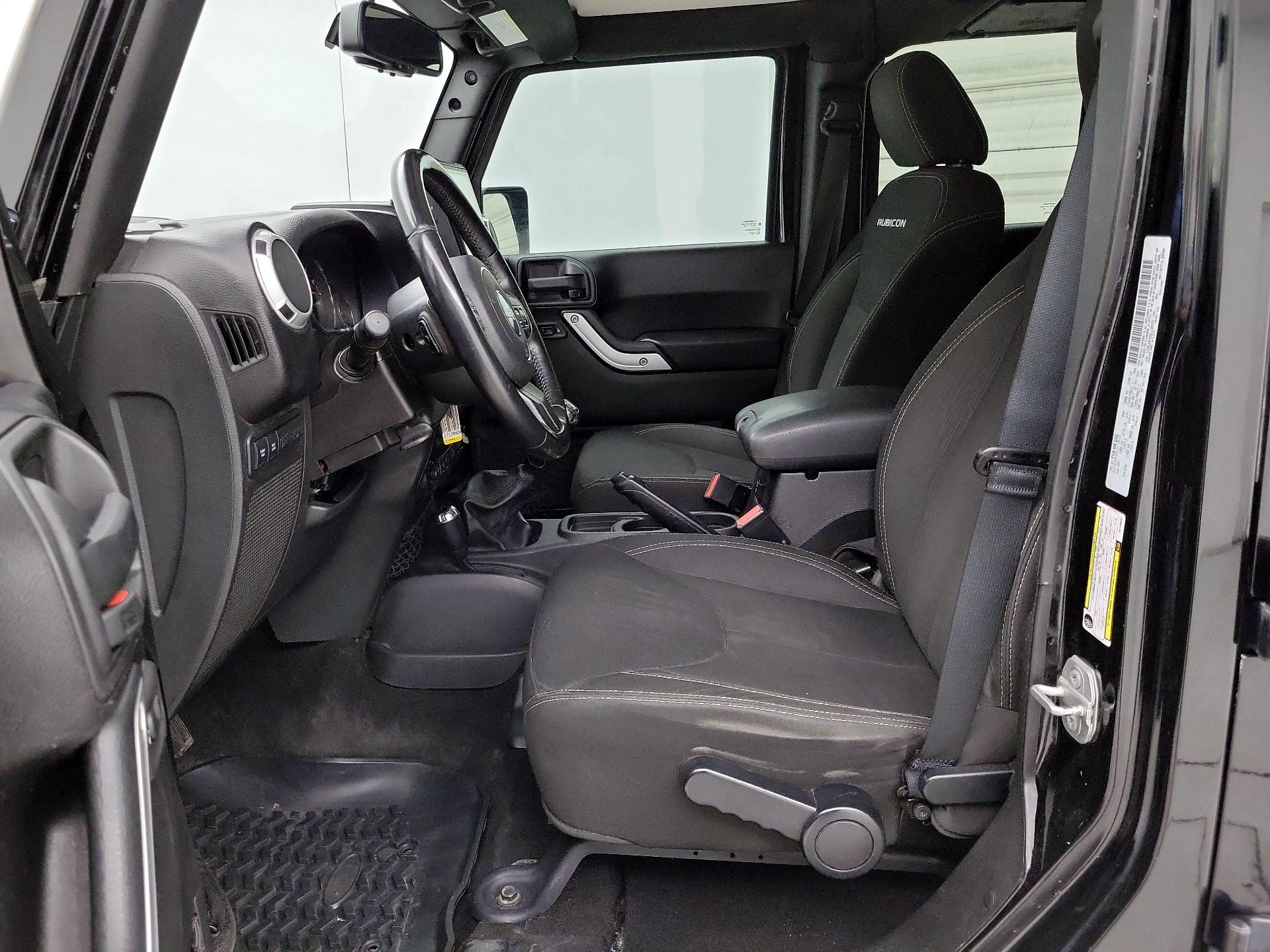 Thumbnail: 2016 Jeep Wrangler - 11