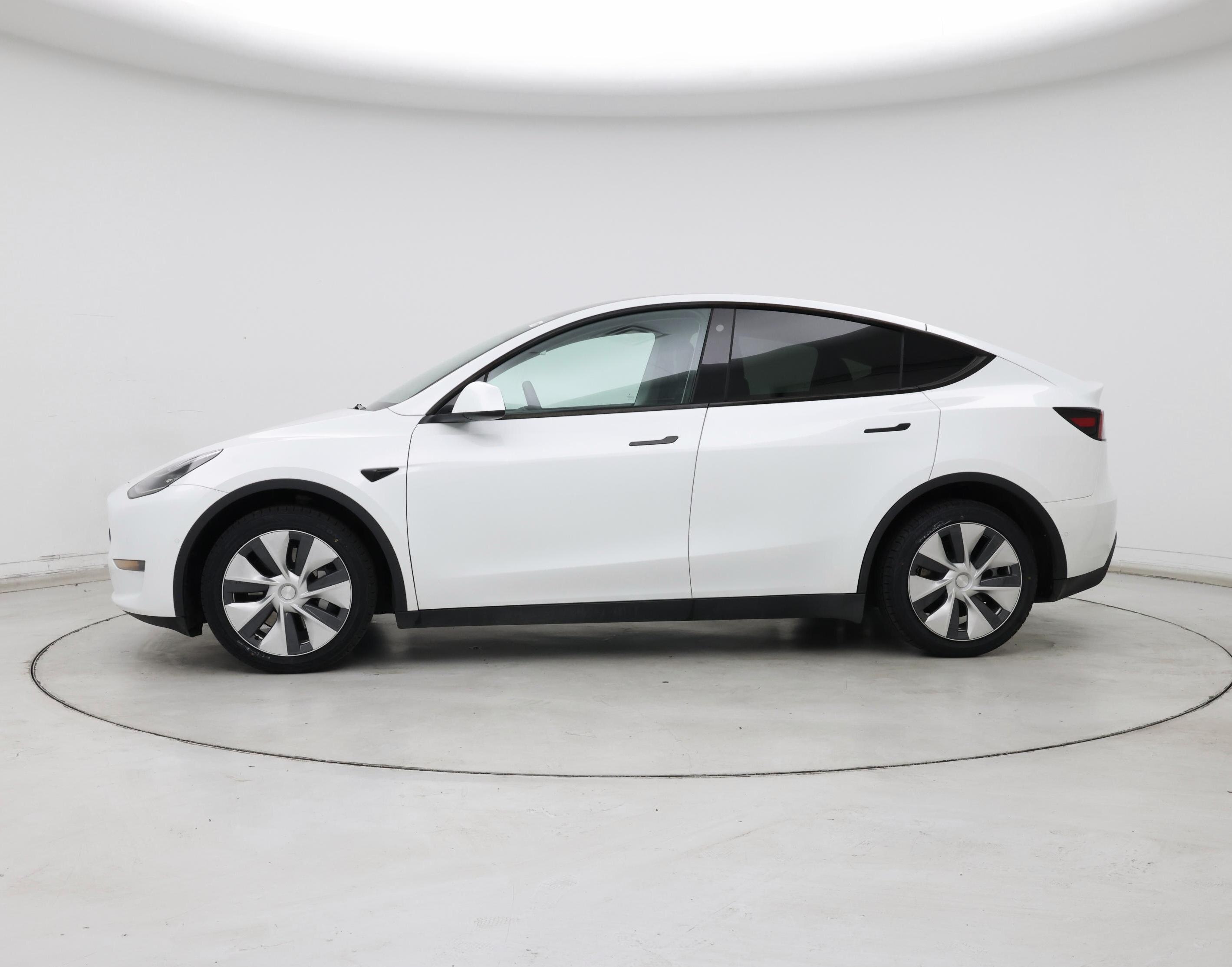 Thumbnail: 2022 Tesla Model Y - 3