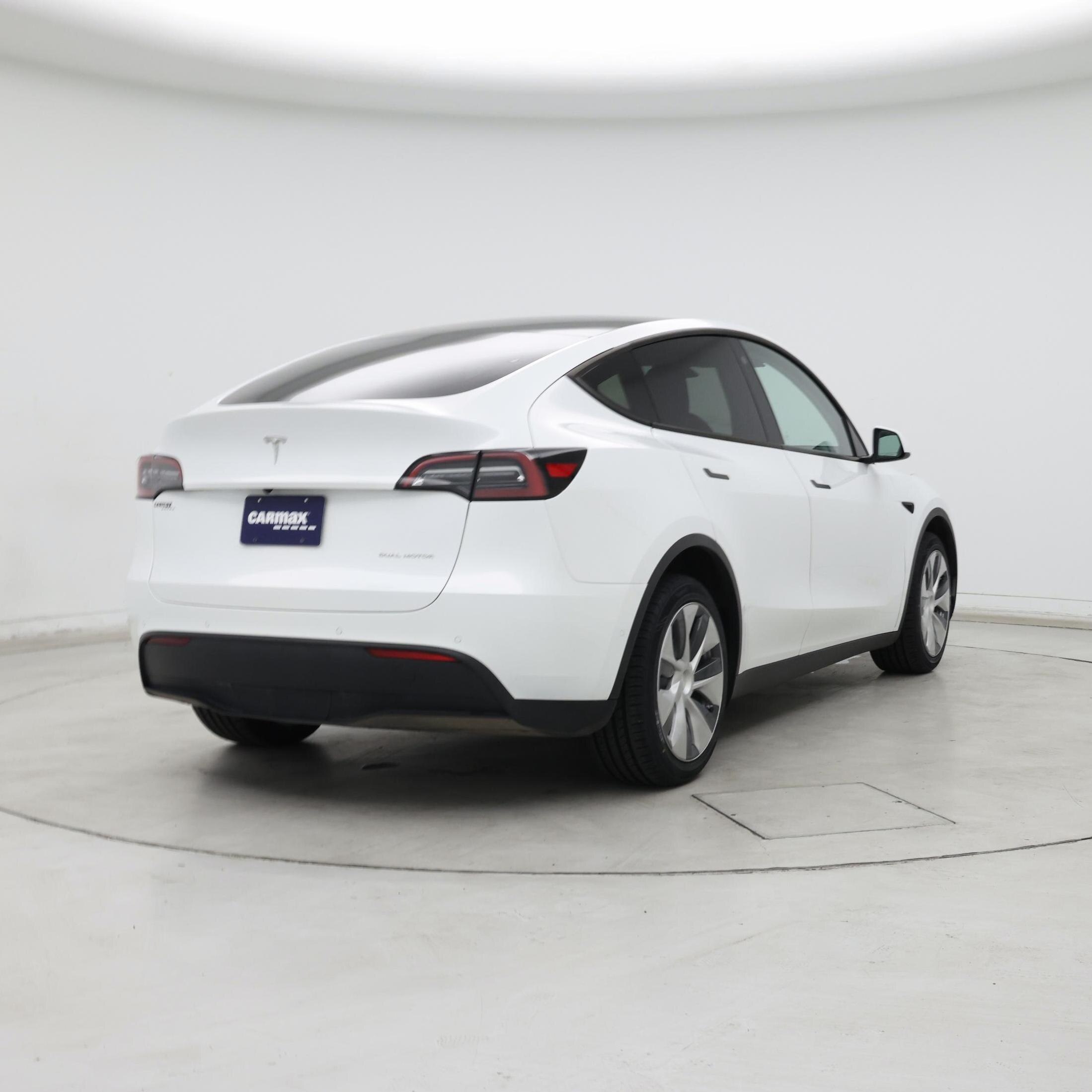 Thumbnail: 2022 Tesla Model Y - 8