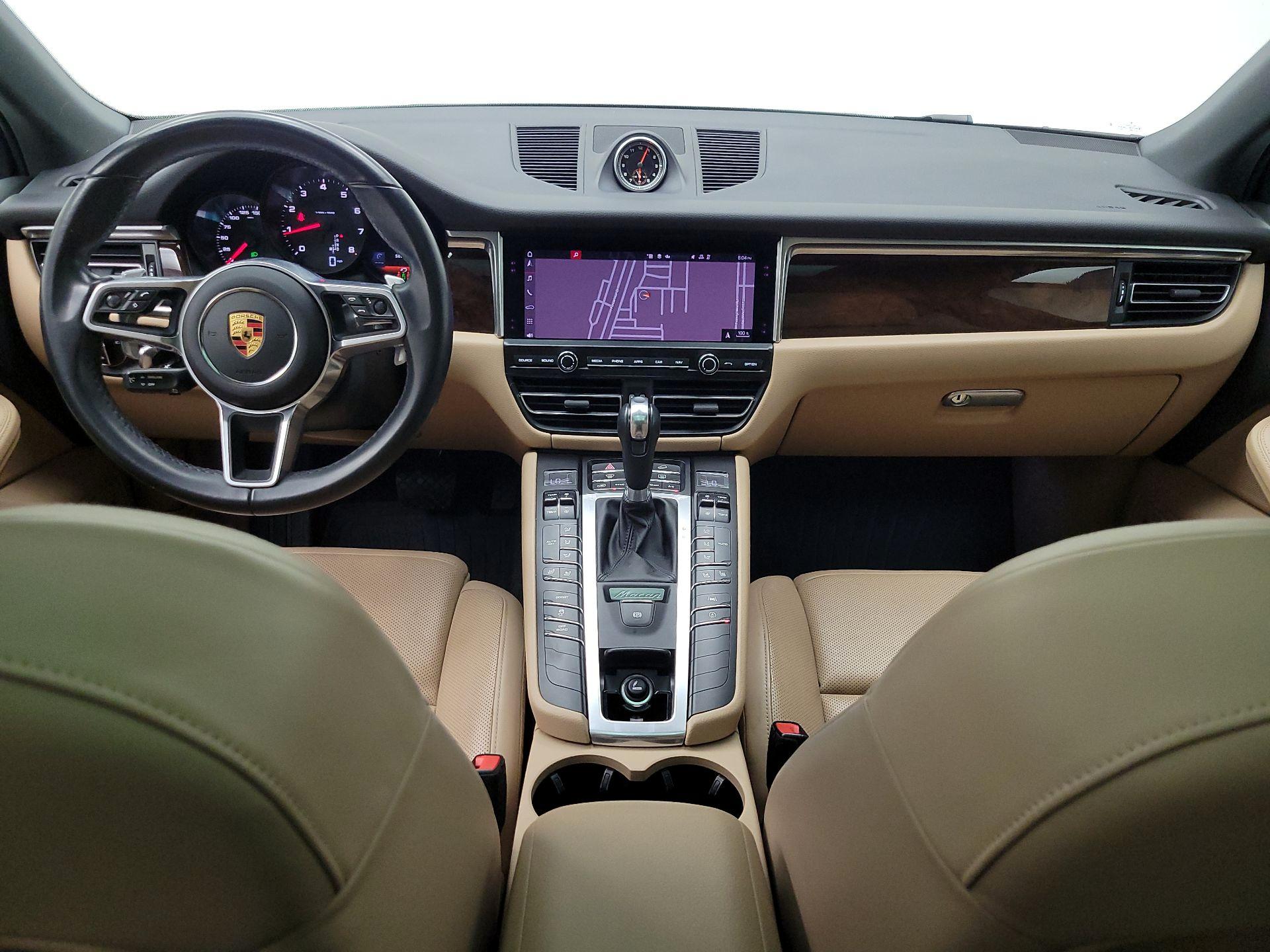 Thumbnail: 2021 Porsche Macan - 9