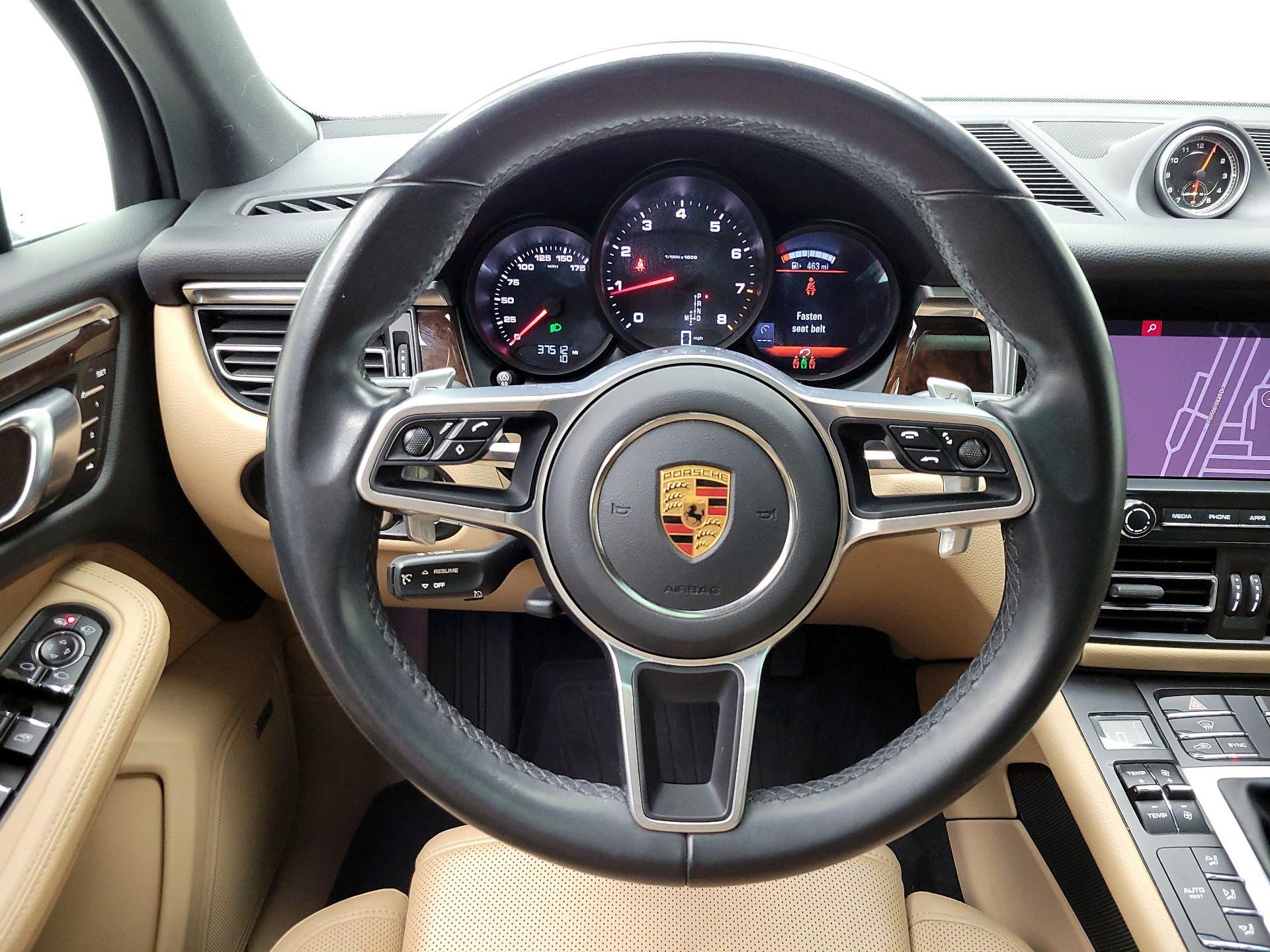 Thumbnail: 2021 Porsche Macan - 10