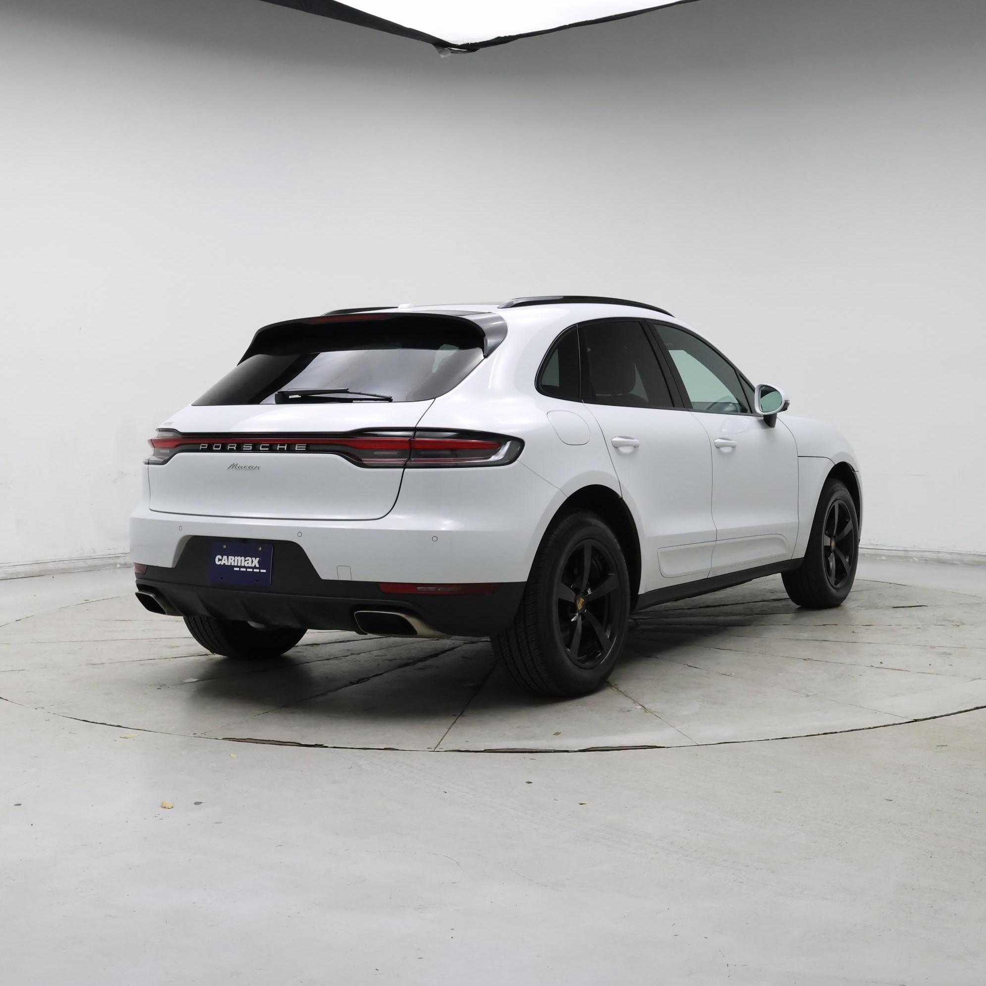 Thumbnail: 2021 Porsche Macan - 8