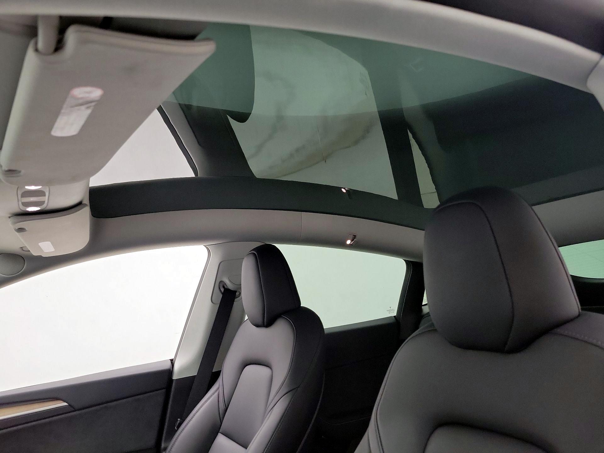 Thumbnail: 2022 Tesla Model Y - 16