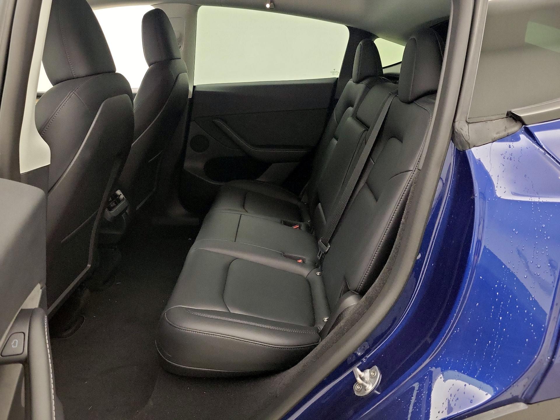 Thumbnail: 2022 Tesla Model Y - 17